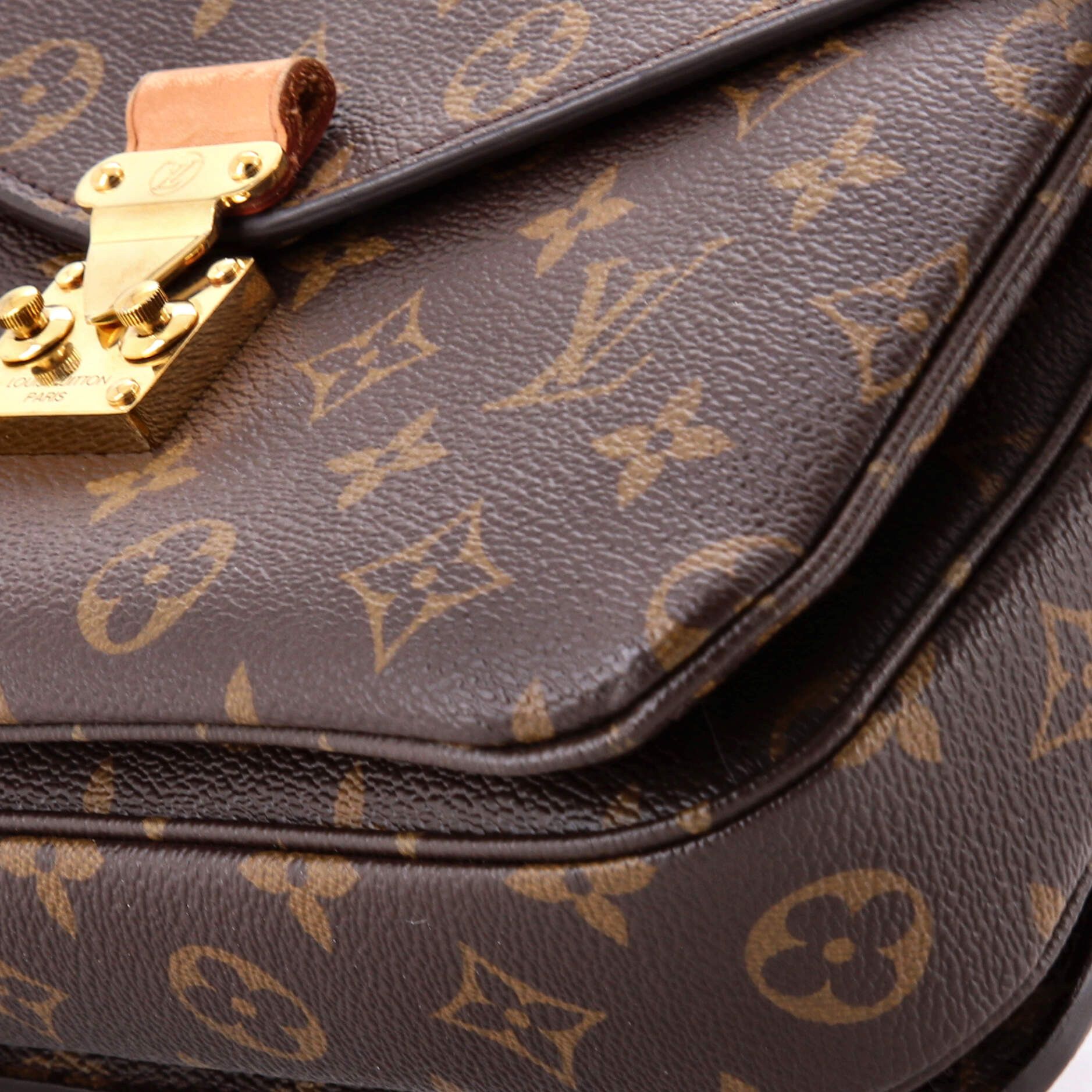 Louis Vuitton Pochette Metis Size ONE SIZE - 6 Thumbnail