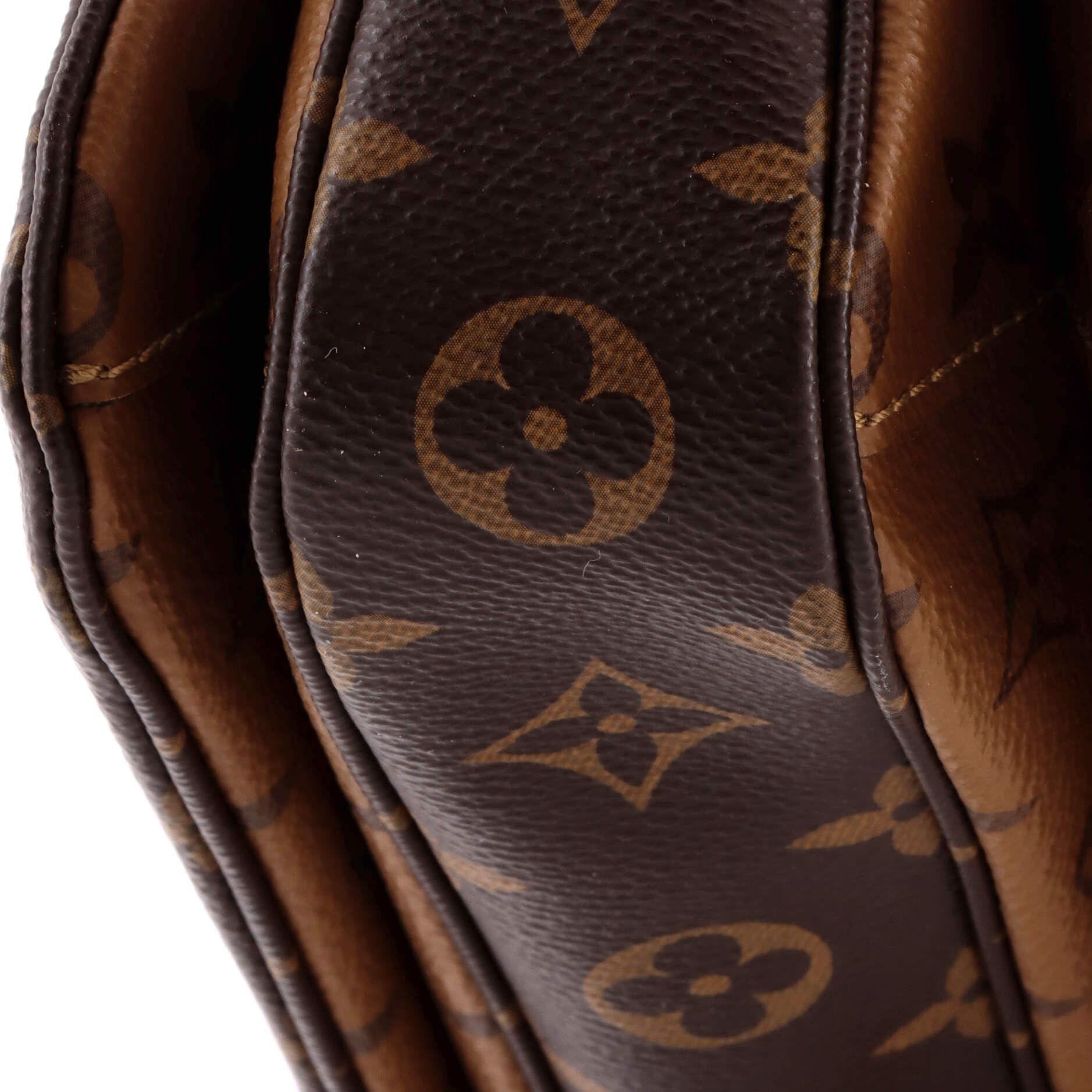 Louis Vuitton Pochette Metis Size ONE SIZE - 8 Thumbnail