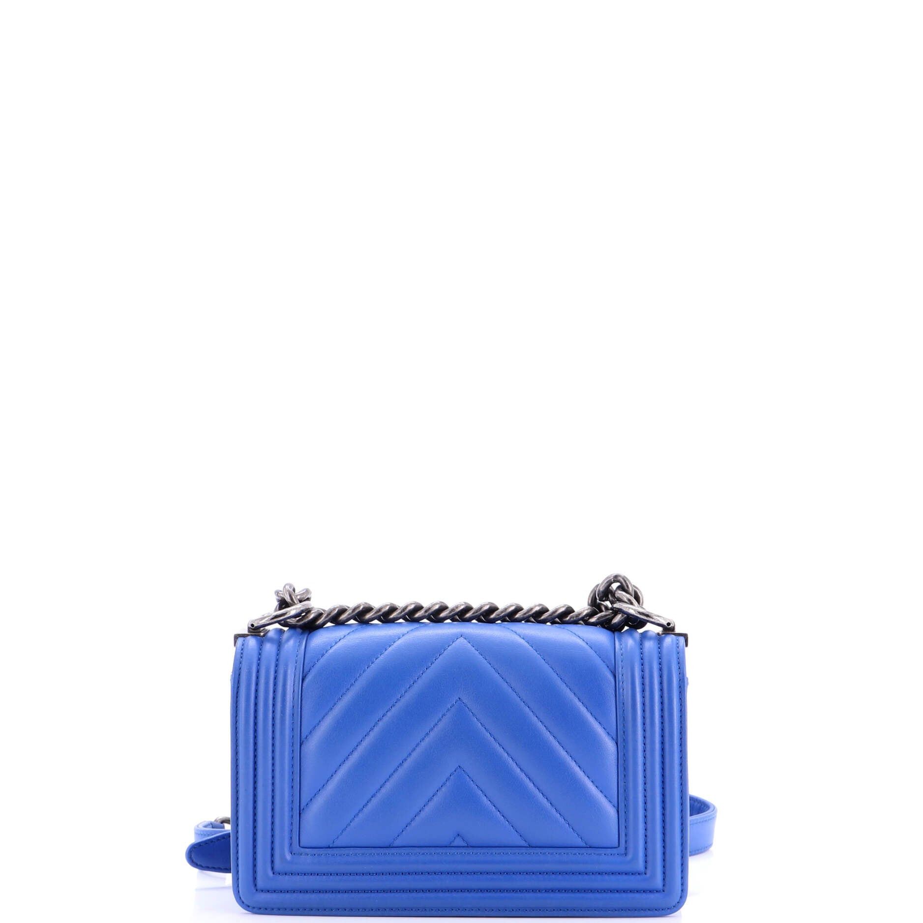 Chanel Boy Flap Bag Size ONE SIZE - 4 Thumbnail