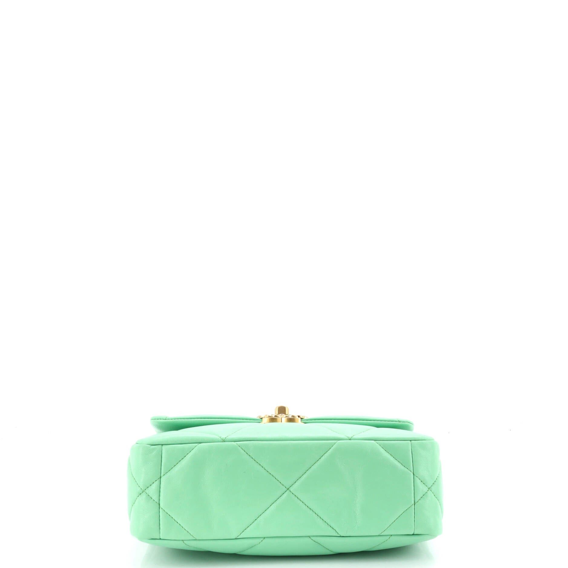 Chanel 19 Flap Bag Size ONE SIZE - 5 Thumbnail