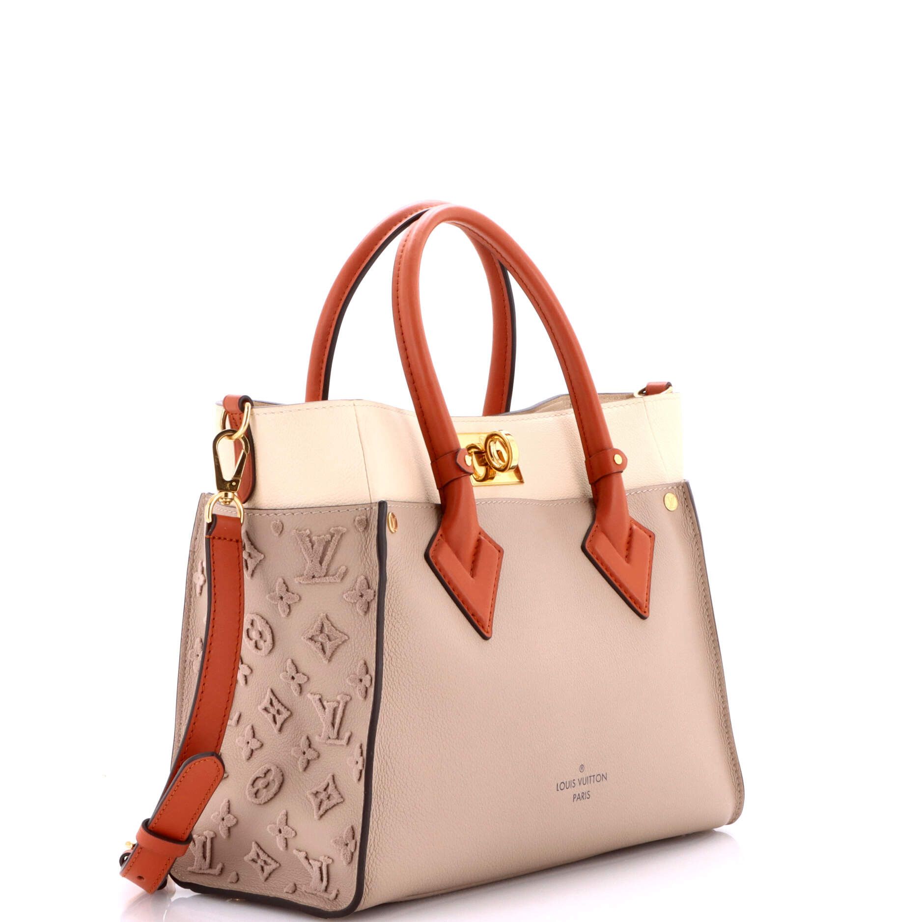 Louis Vuitton On My Side Tote Size ONE SIZE - 2 Thumbnail