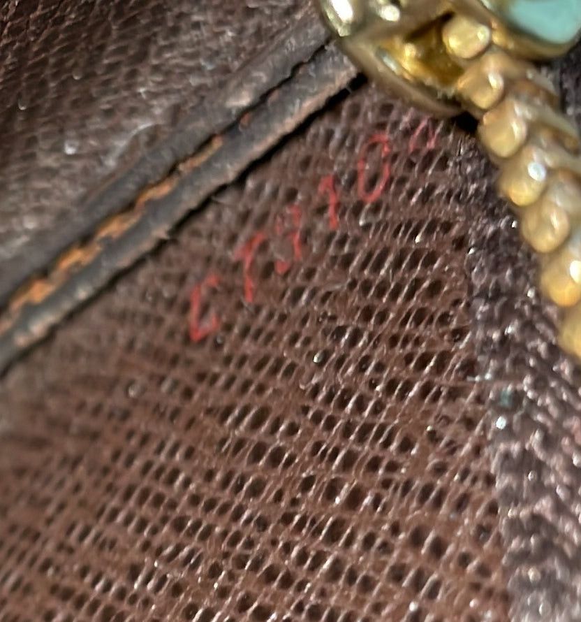 Louis Vuitton Key Pouch Size ONE SIZE - 6 Thumbnail