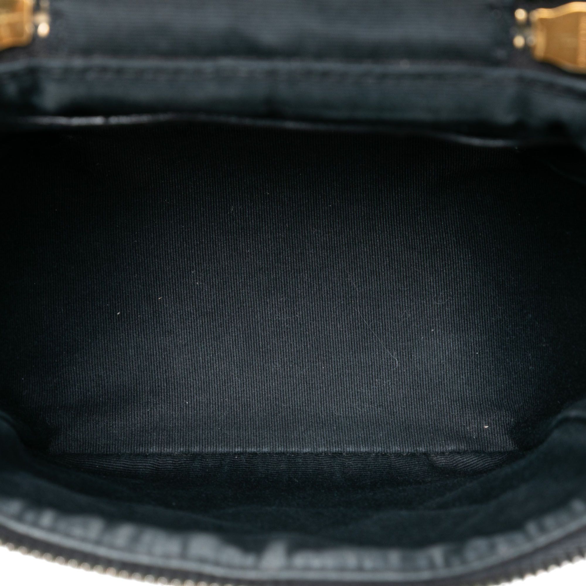 Yves Saint Laurent Yves Saint Laurent Grain de Poudre Quilted 80s Vanity Bag Size ONE SIZE - 4 Thumbnail