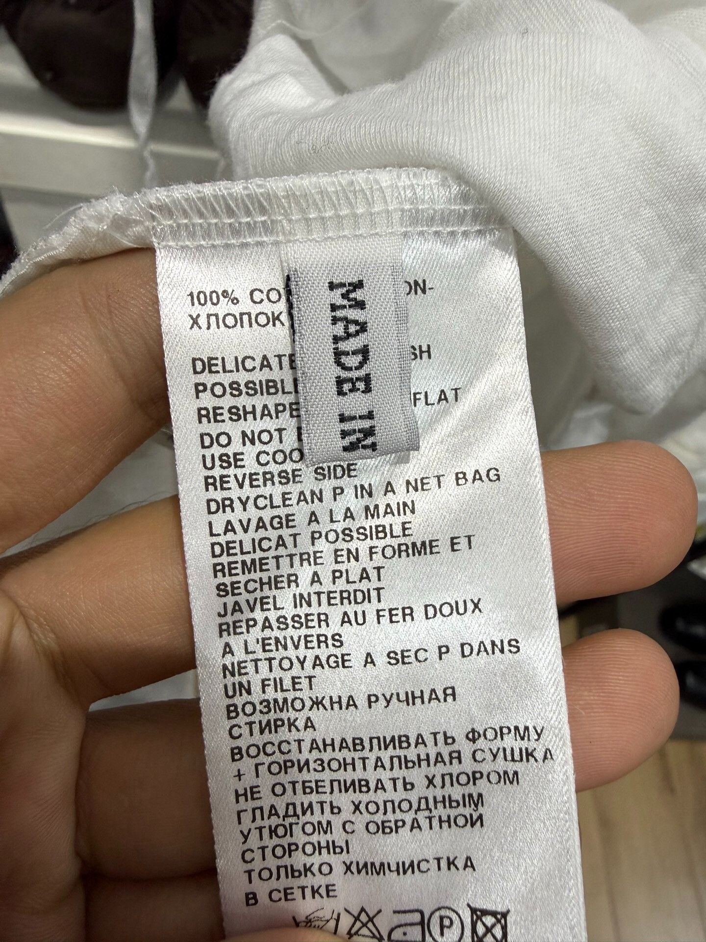 Ann Demeulemeester Ann Demeulemeester Logo Tank Top Size US S / EU 44-46 / 1 - 5 Thumbnail