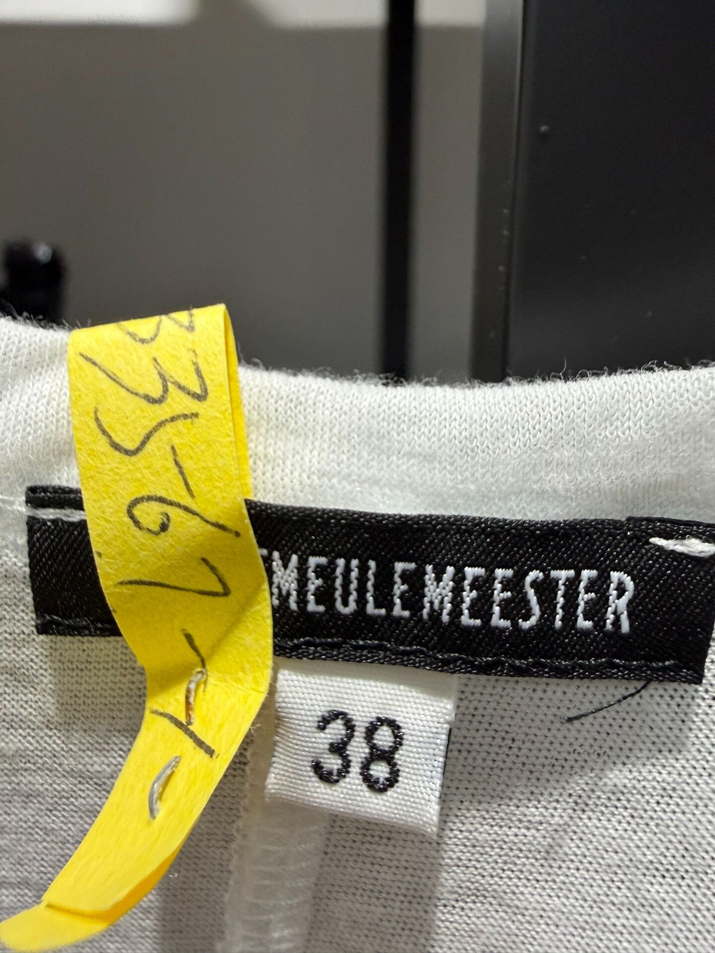 Ann Demeulemeester Ann Demeulemeester Logo Tank Top Size US S / EU 44-46 / 1 - 4 Thumbnail