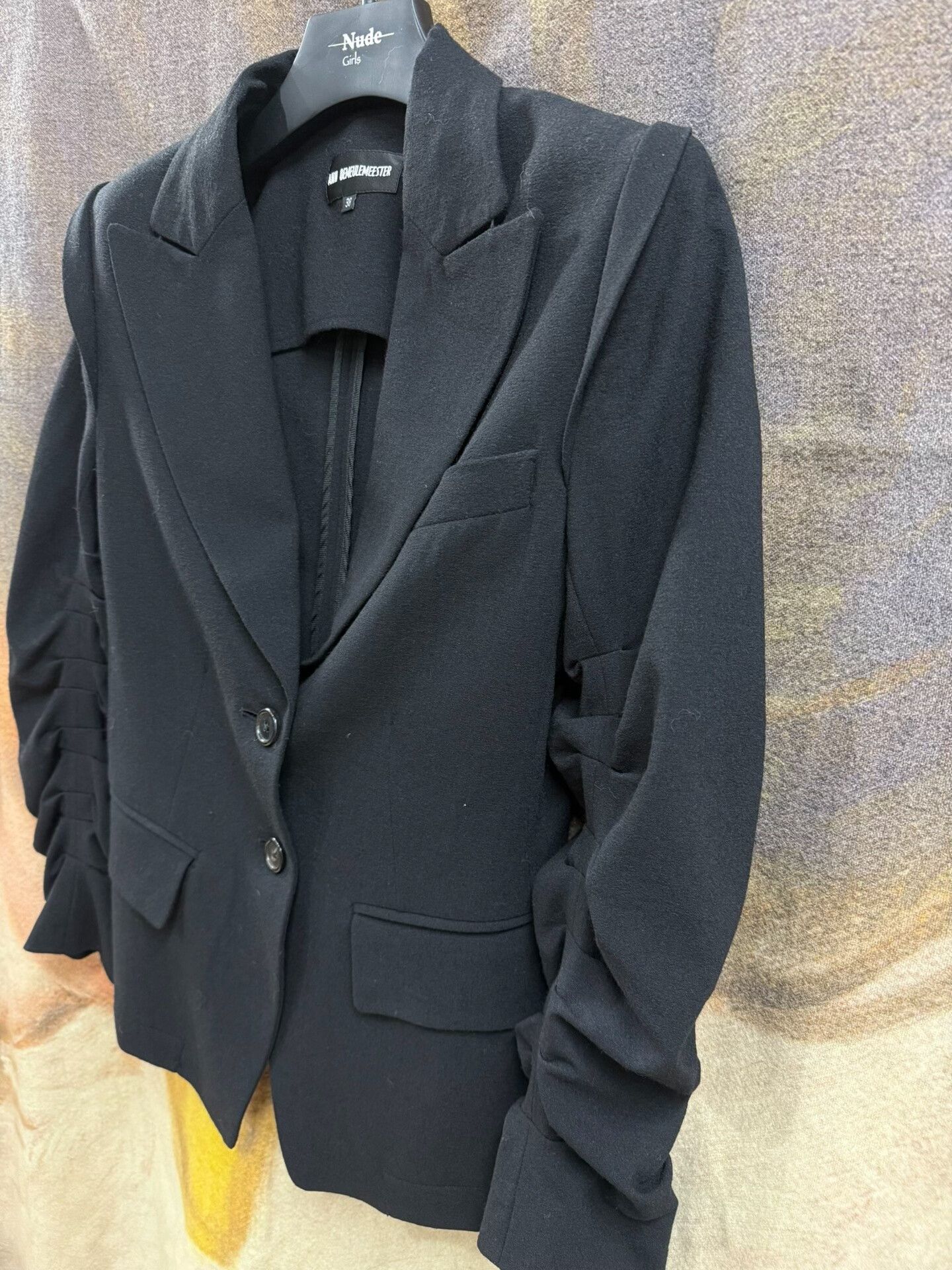 Ann Demeulemeester Elegant Black Ruched Sleeve Blazer Size US S / EU 44-46 / 1 - 5 Thumbnail