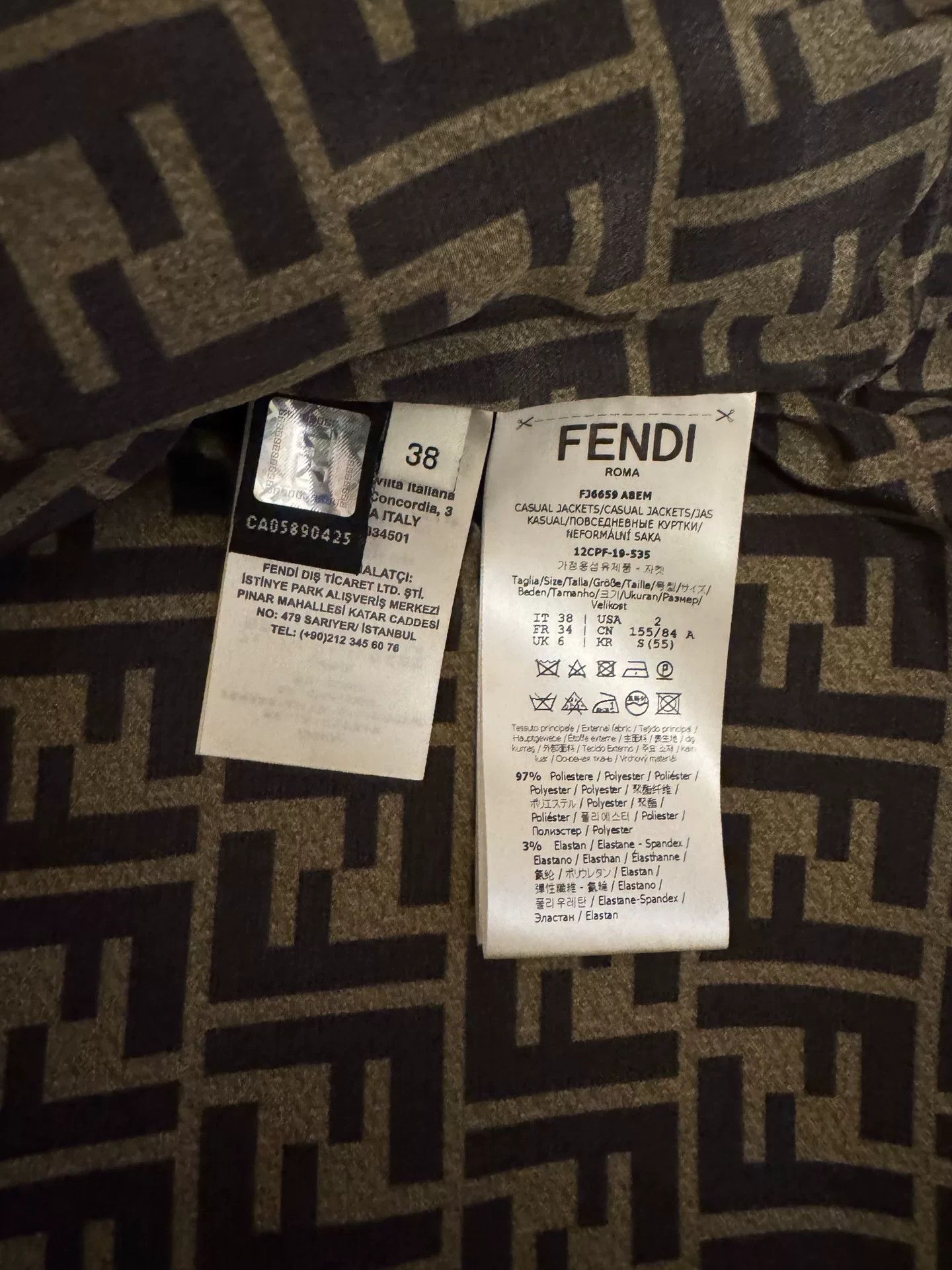 Fendi Fendi White Stylish Coat with Silk Lining Size S / US 4 / IT 40 - 3 Thumbnail
