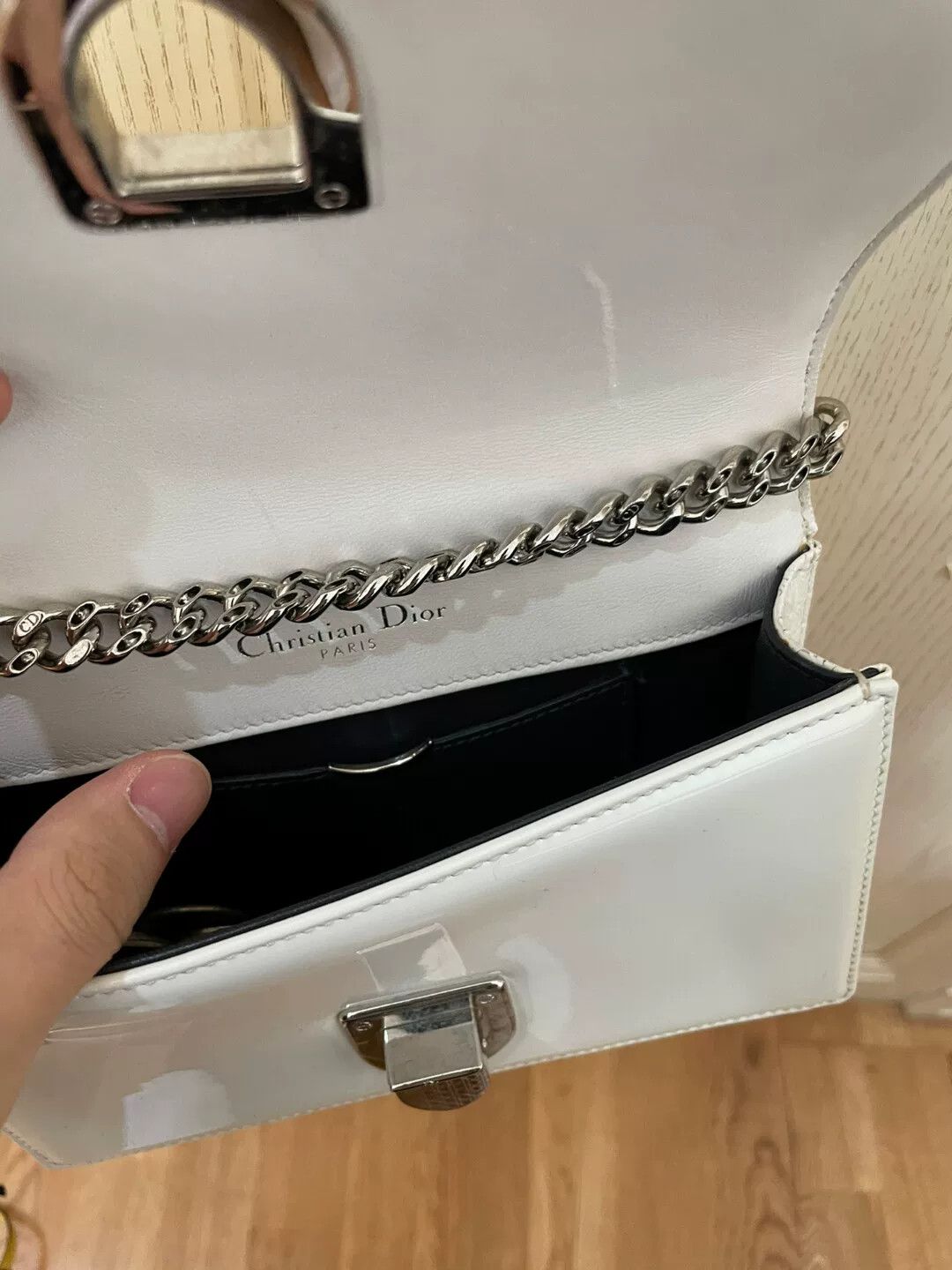 Dior Dior White Chain Crossbody Bag Size ONE SIZE - 4 Thumbnail