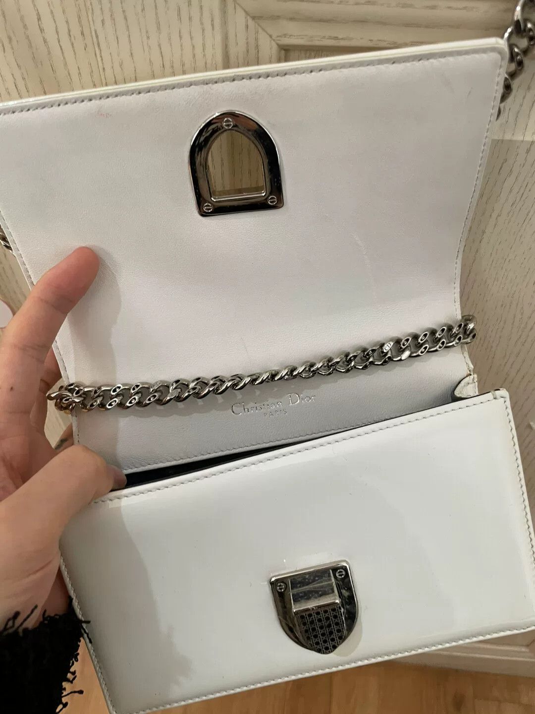Dior Dior White Chain Crossbody Bag Size ONE SIZE - 3 Thumbnail