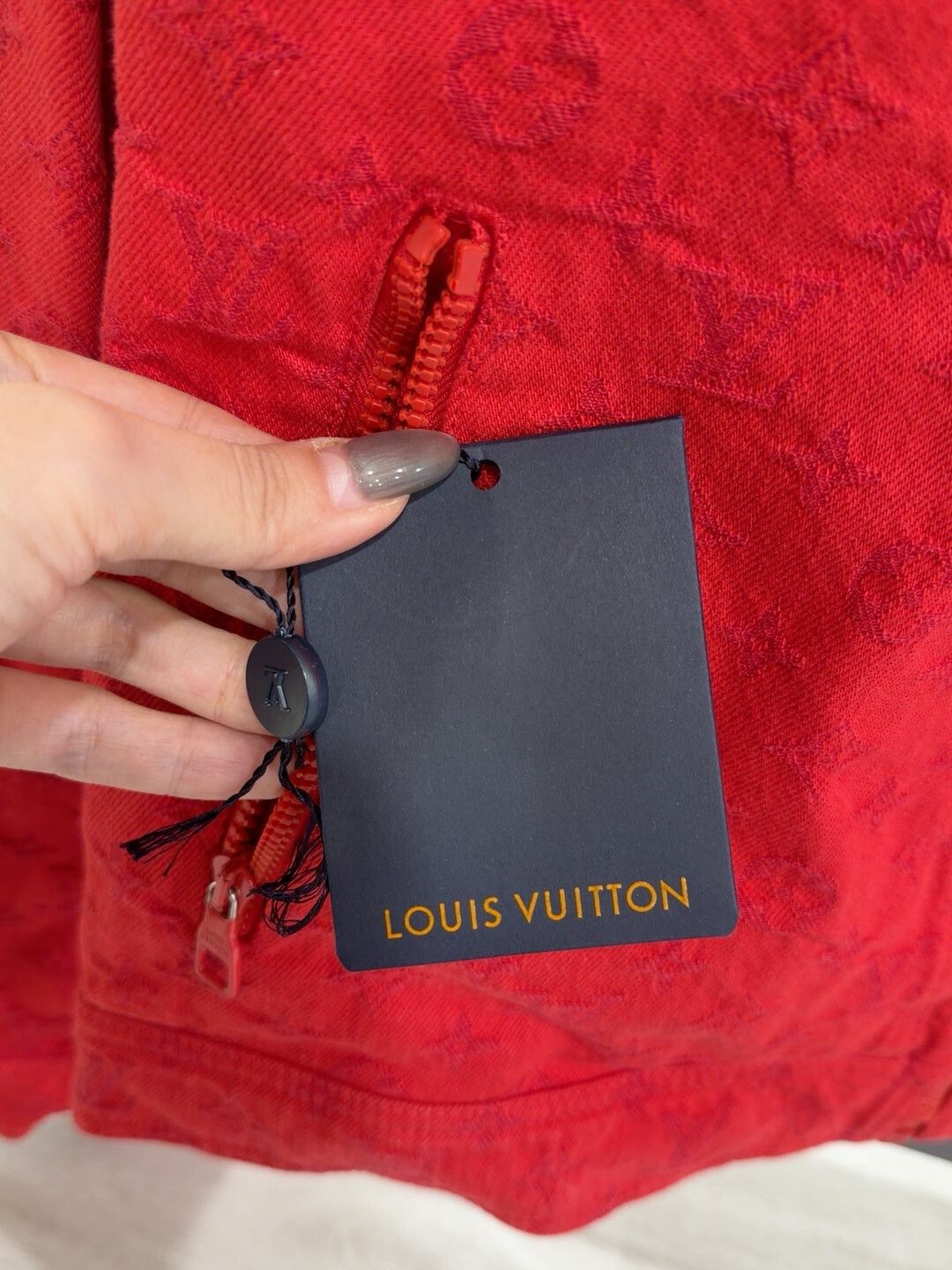 Louis Vuitton Louis Vuitton Red Logo Denim Jacket Size US M / EU 48-50 / 2 - 5 Thumbnail