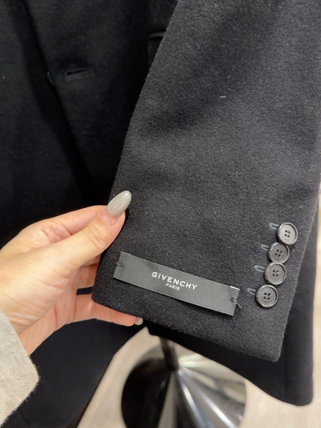 Givenchy Givenchy Black Mid-Length Coat Size US M / EU 48-50 / 2 - 3 Thumbnail