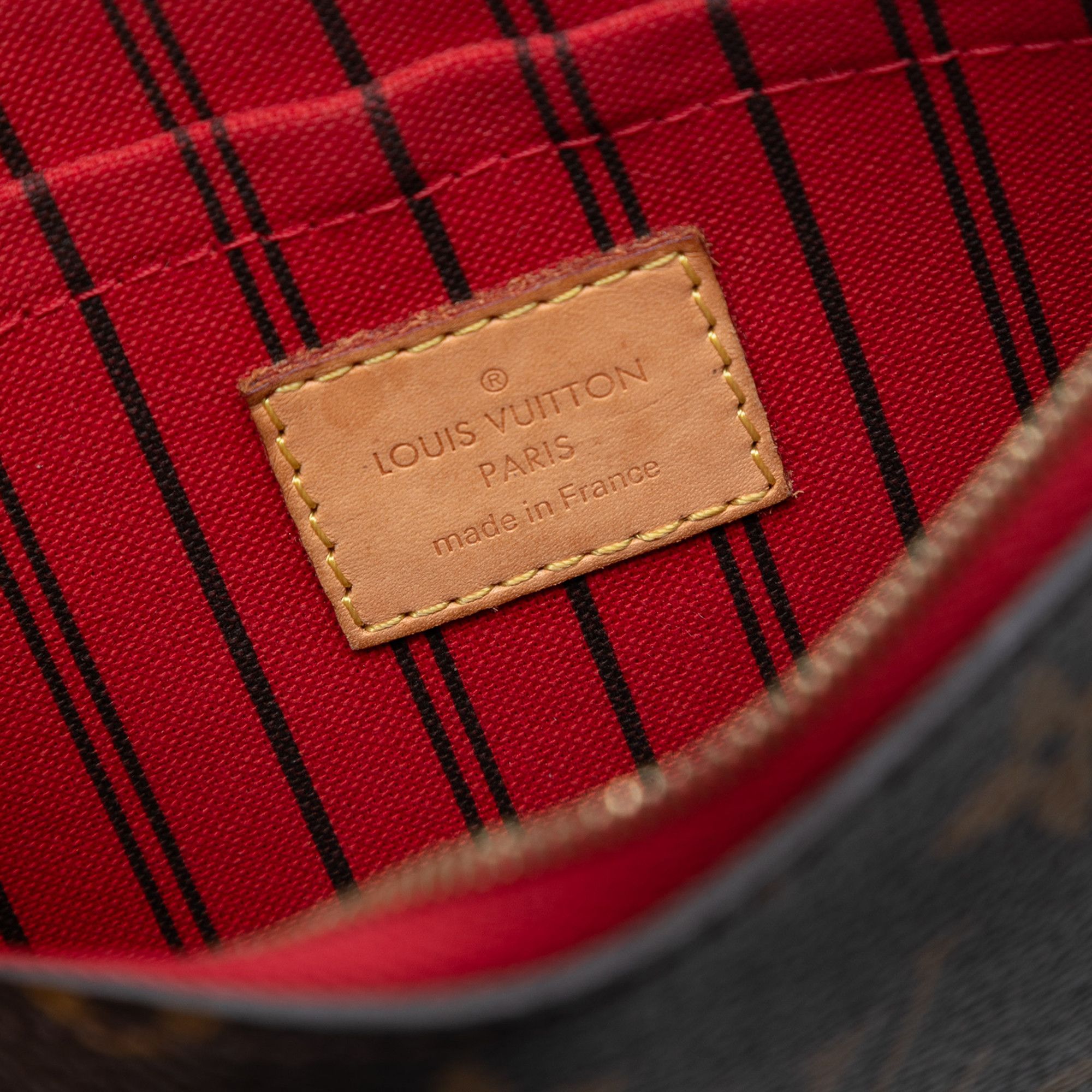 Louis Vuitton Louis Vuitton Monogram Neverfull Pouch MM Size ONE SIZE - 5 Thumbnail