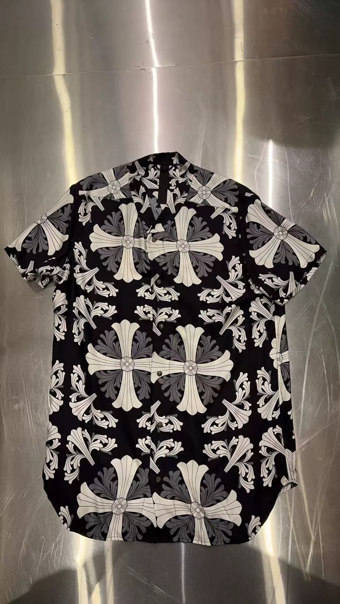 Chrome Hearts Chrome Hearts Silk Short Sleeve Shirt Size XL / US 12-14 / IT 48-50 - 2 Thumbnail