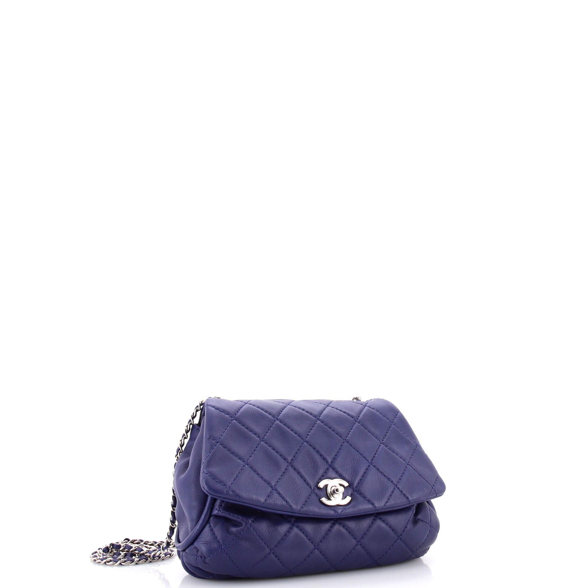 Chanel CC Curvy Flap Bag Size ONE SIZE - 2 Thumbnail