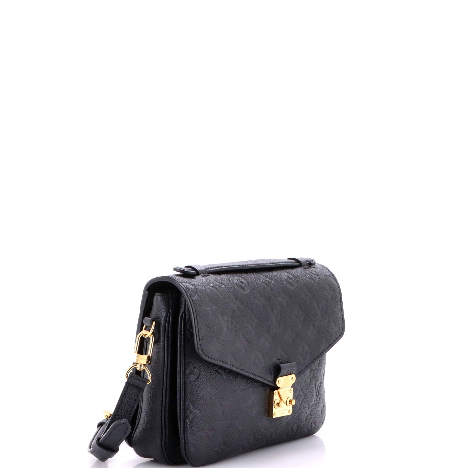 Louis Vuitton Pochette Metis Size ONE SIZE - 2 Thumbnail
