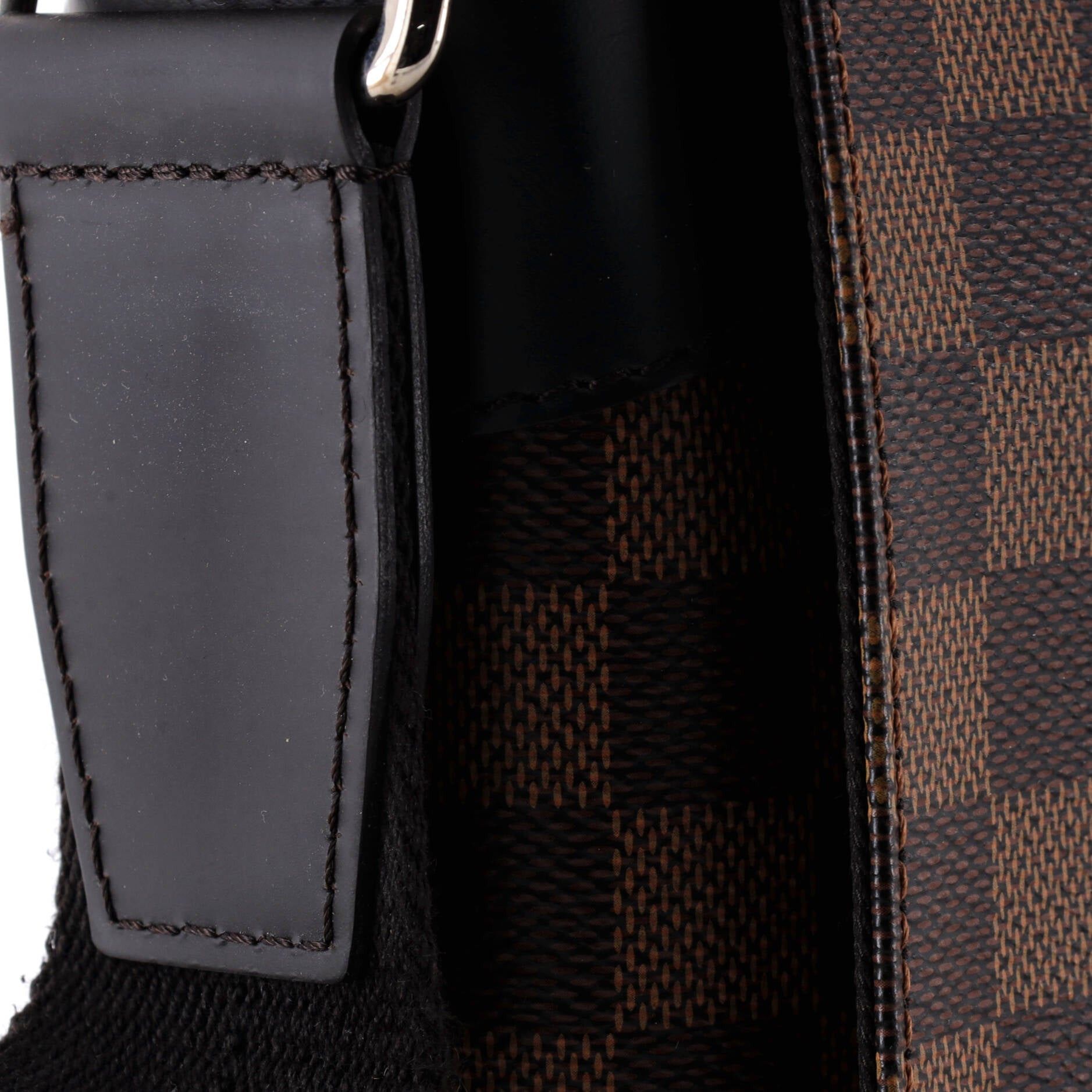 Louis Vuitton District NM Messenger Bag Size ONE SIZE - 6 Thumbnail