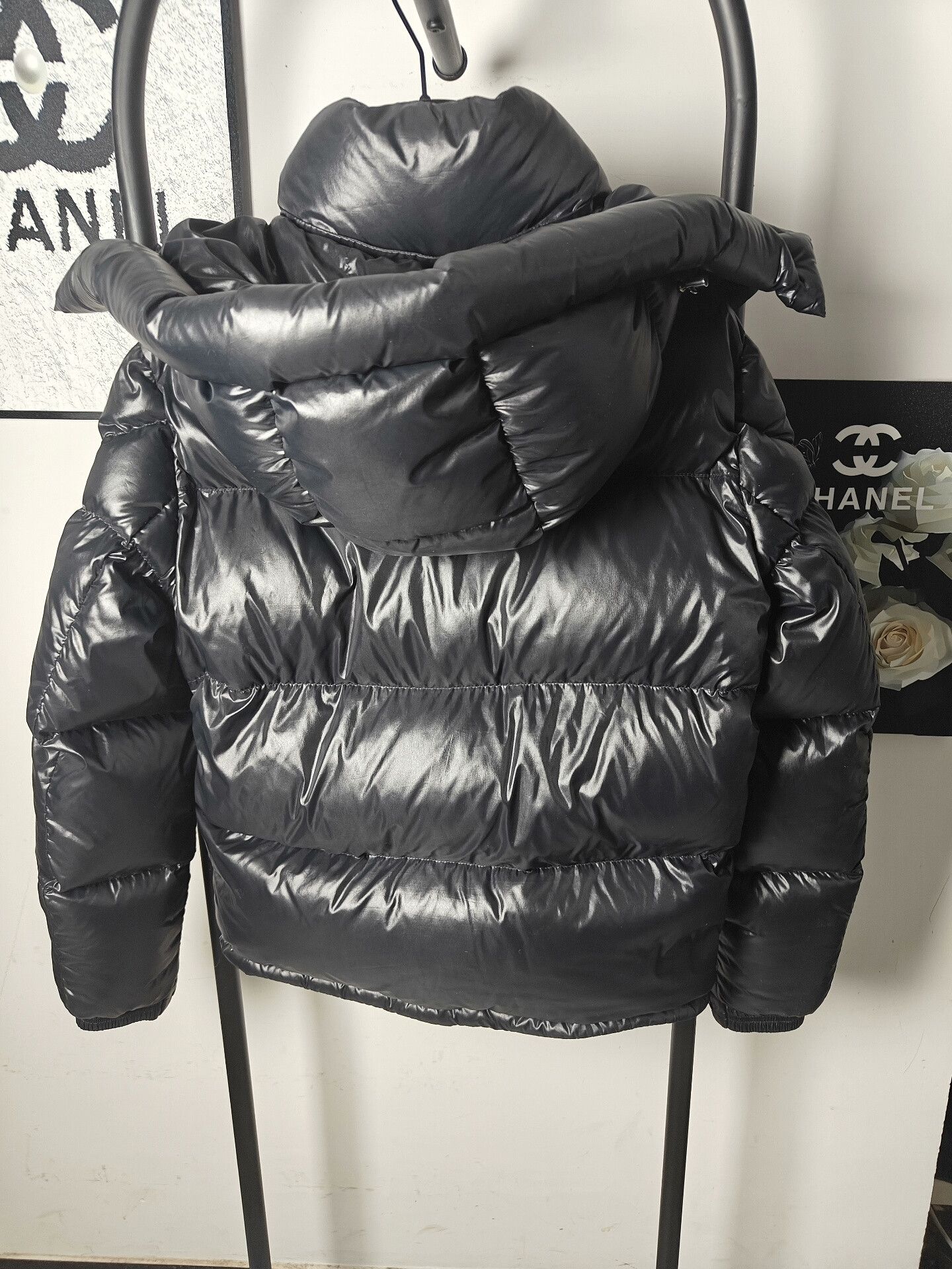 Louis Vuitton Authentic Logo Down Jacket for Sale Size US M / EU 48-50 / 2 - 2 Thumbnail