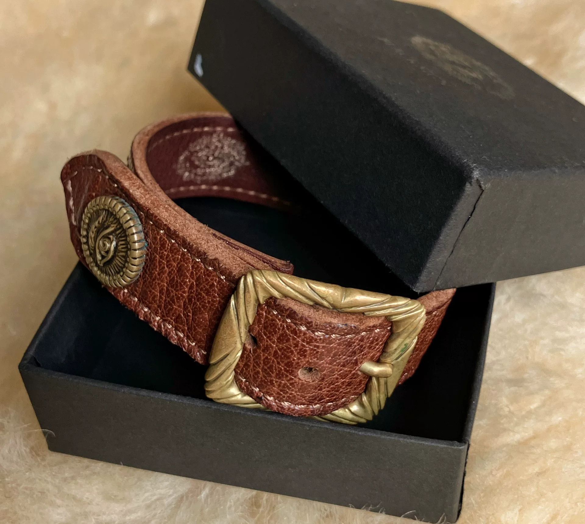 Vintage Handmade Leather Bracelet with Brass Buckle Size ONE SIZE - 2 Thumbnail