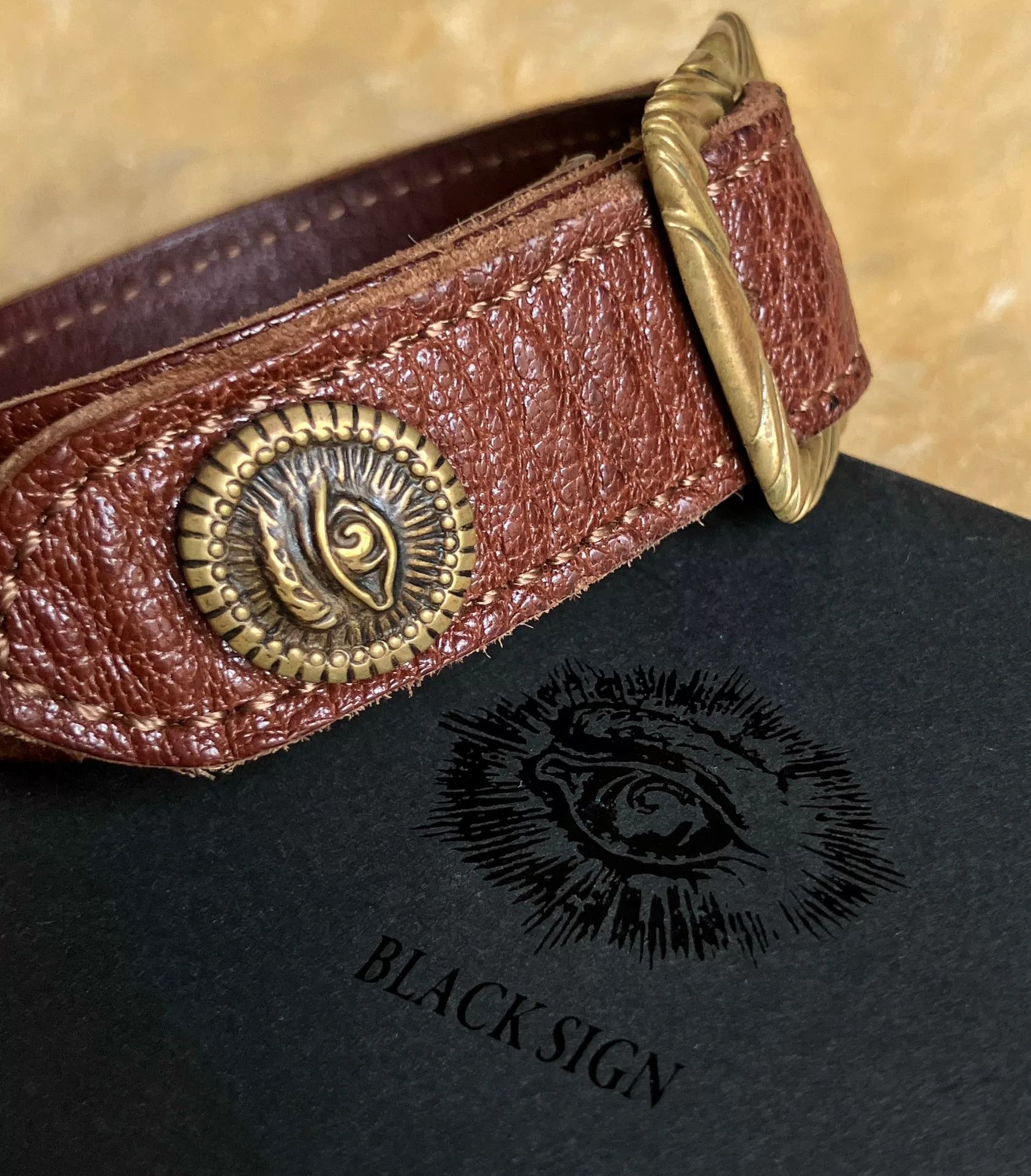 Vintage Handmade Leather Bracelet with Brass Buckle Size ONE SIZE - 4 Thumbnail