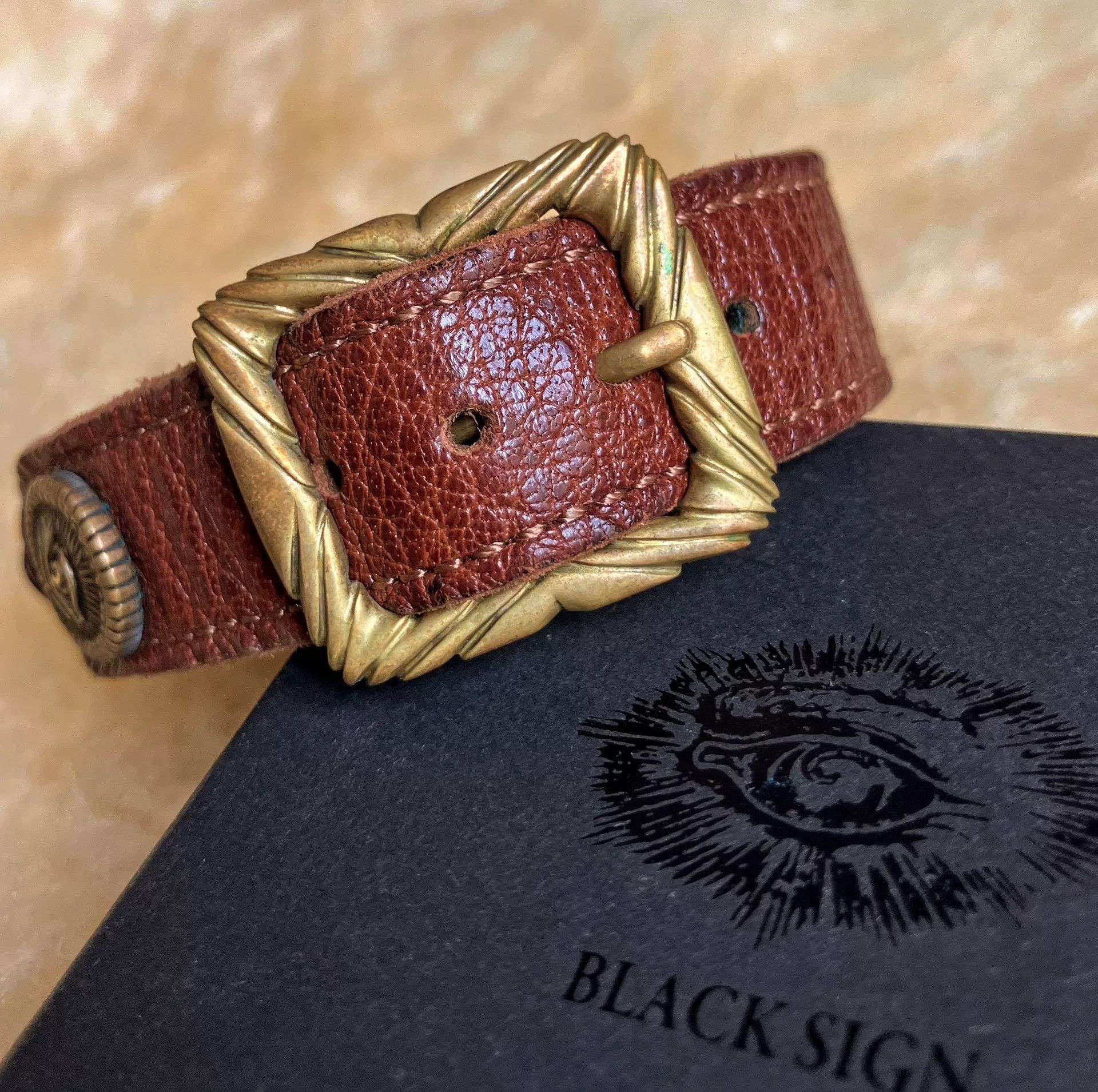 Vintage Handmade Leather Bracelet with Brass Buckle Size ONE SIZE - 3 Thumbnail