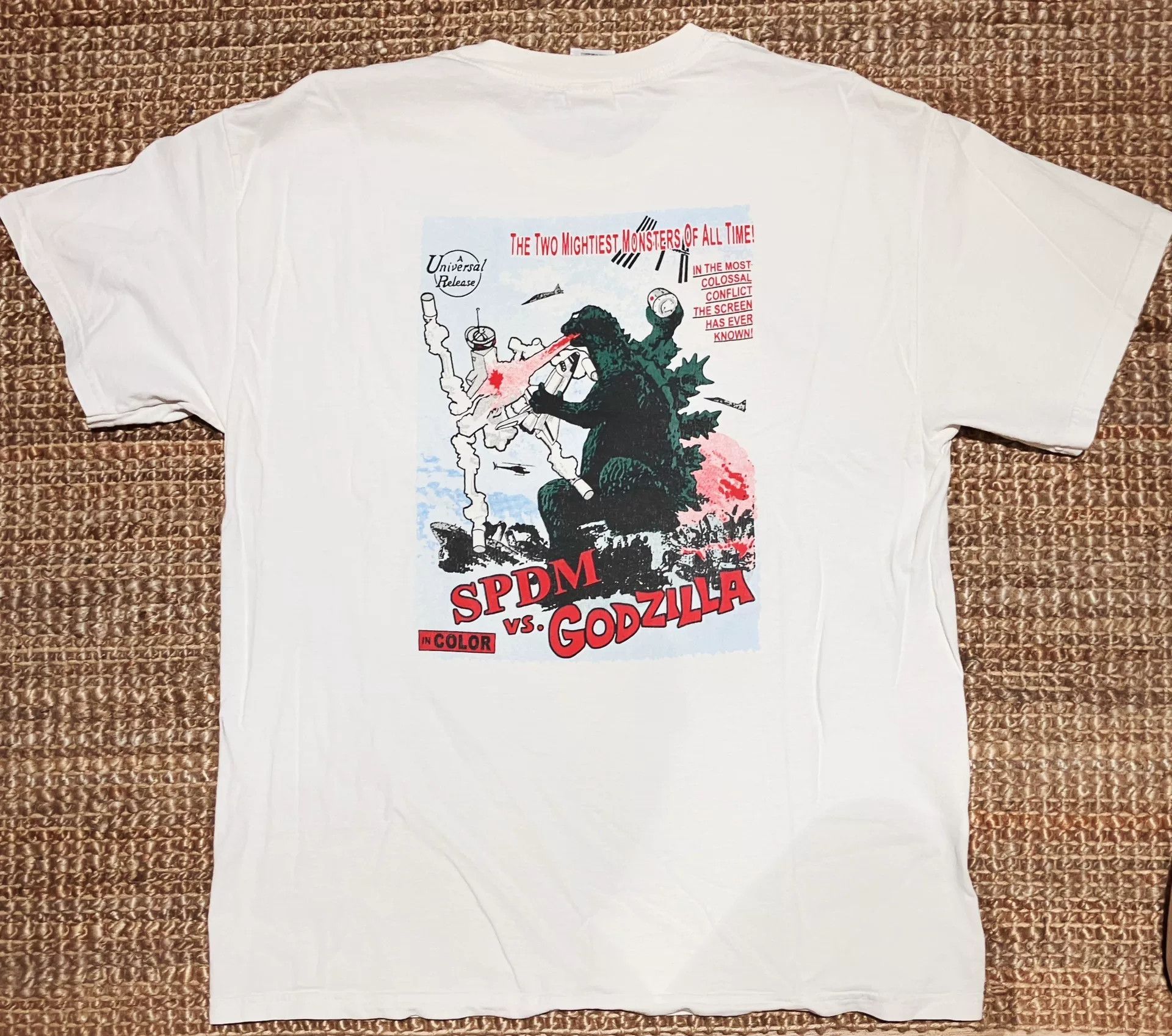 Vintage 90s Vintage Godzilla Graphic T-Shirt Size US M / EU 48-50 / 2 - 6 Thumbnail