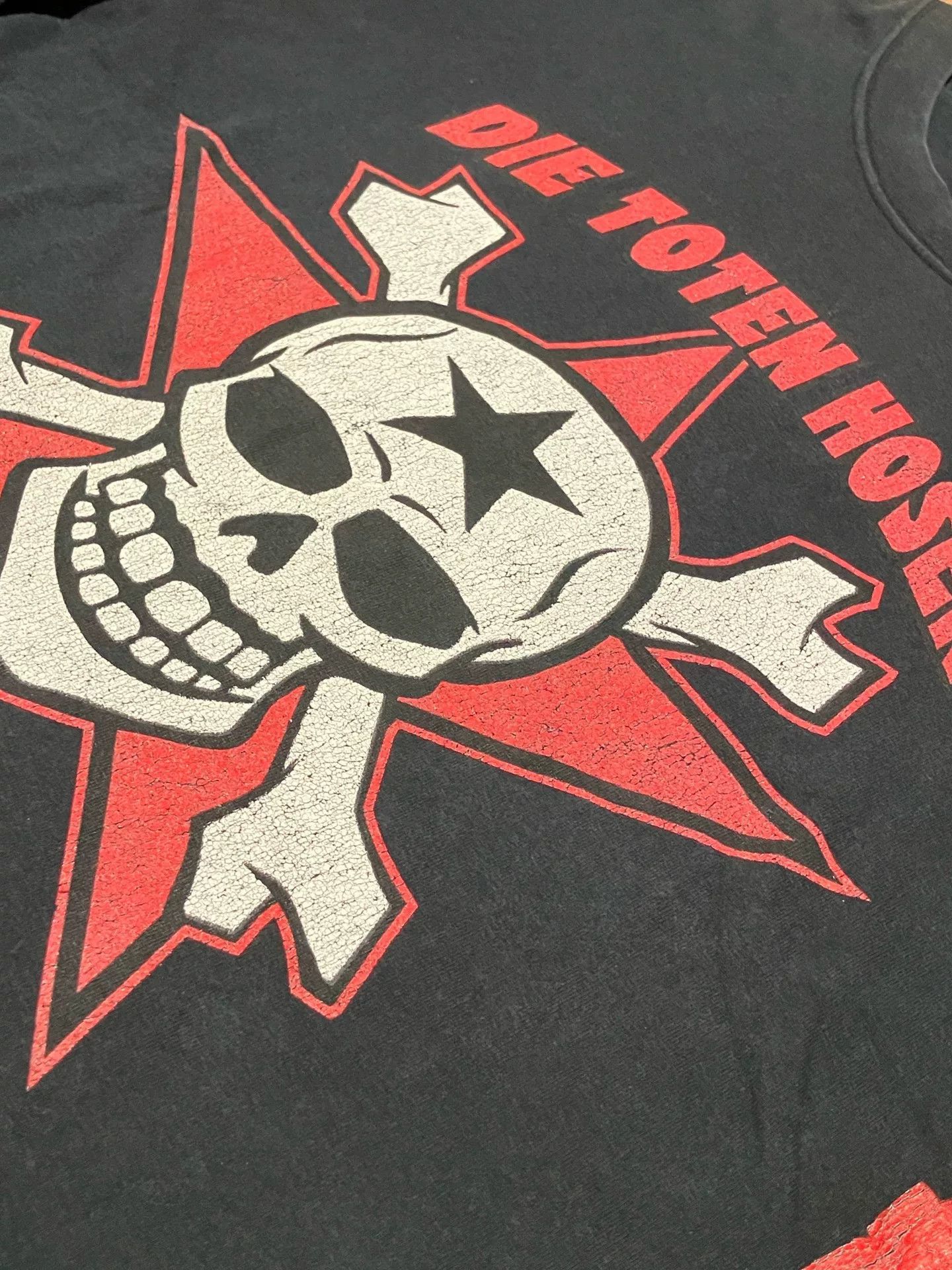Vintage Vintage Die Toten Hosen Long Sleeve T-Shirt Size US M / EU 48-50 / 2 - 3 Thumbnail