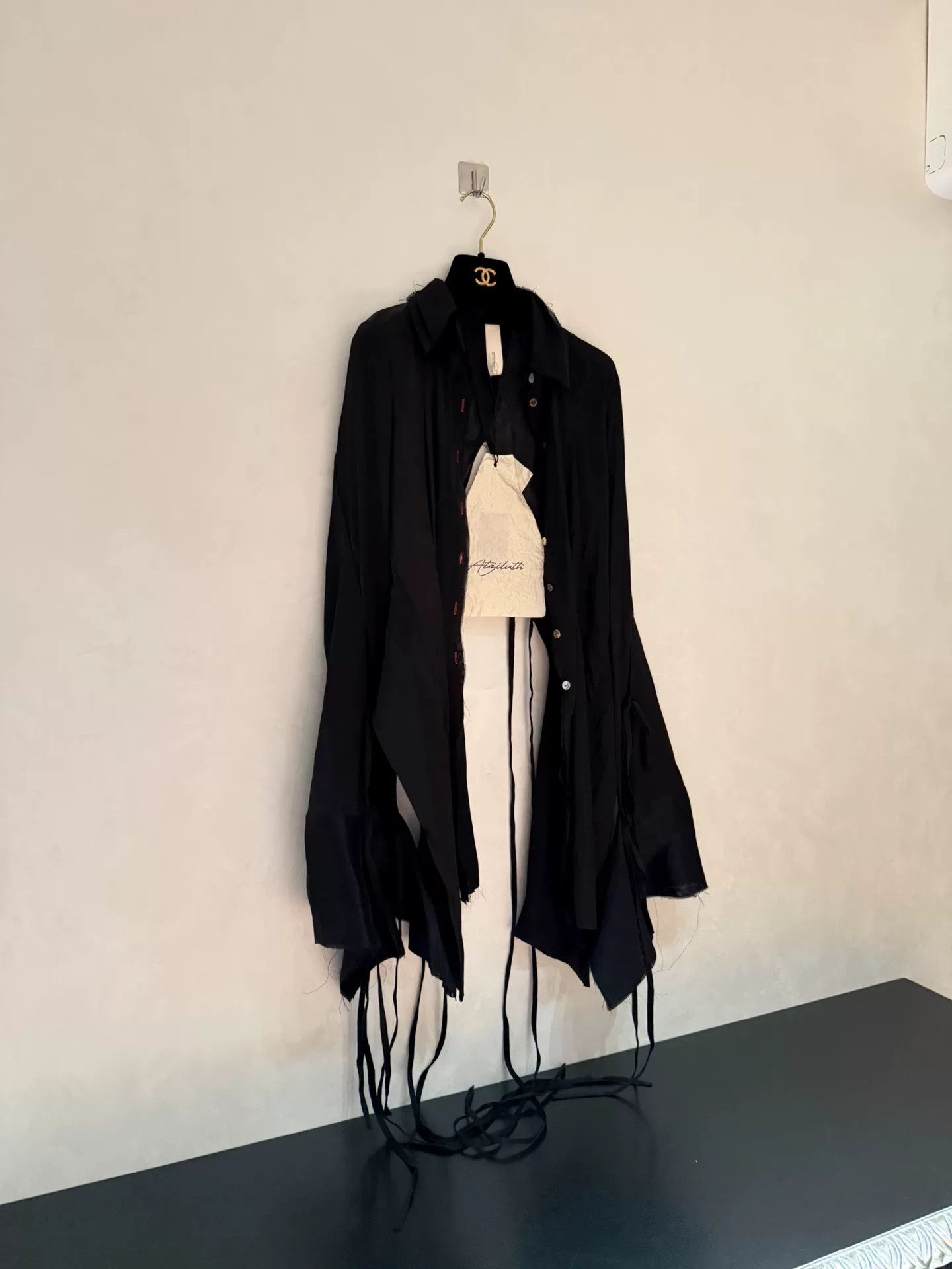 Japanese Brand Designer Silk Tie Blouse Cover-up Size S / US 4 / IT 40 - 2 Thumbnail