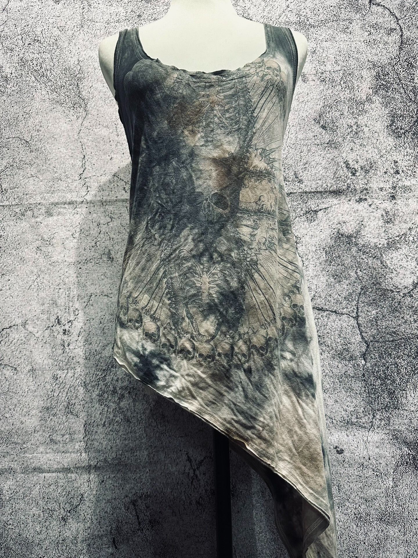 Japanese Brand Asymmetrical Gradient Skull Strap Top Size M / US 6-8 / IT 42-44 - 2 Thumbnail