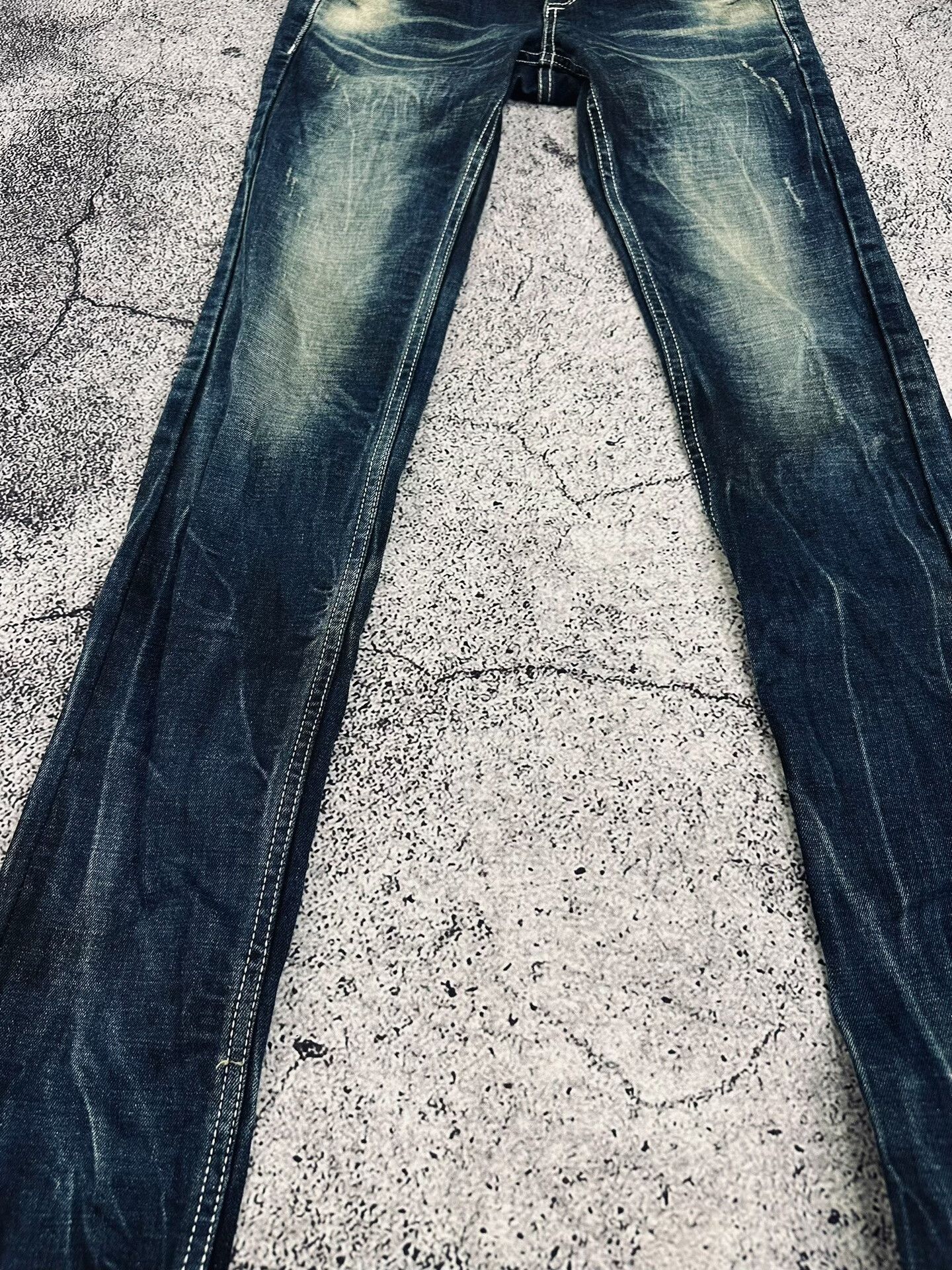 Japanese Brand Rock Revival Vintage Wash Straight Leg Jeans Size 24" / US 00 / IT 34 - 4 Thumbnail