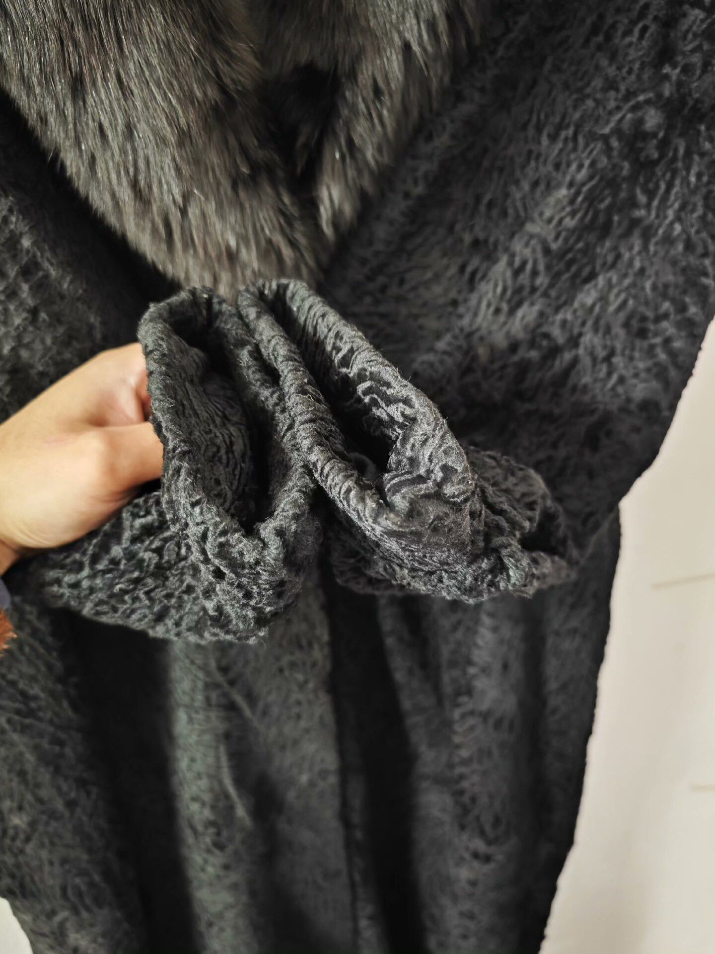 Japanese Brand Black Persian Wool Fur Coat with Fox Collar Size L / US 10 / IT 46 - 5 Thumbnail