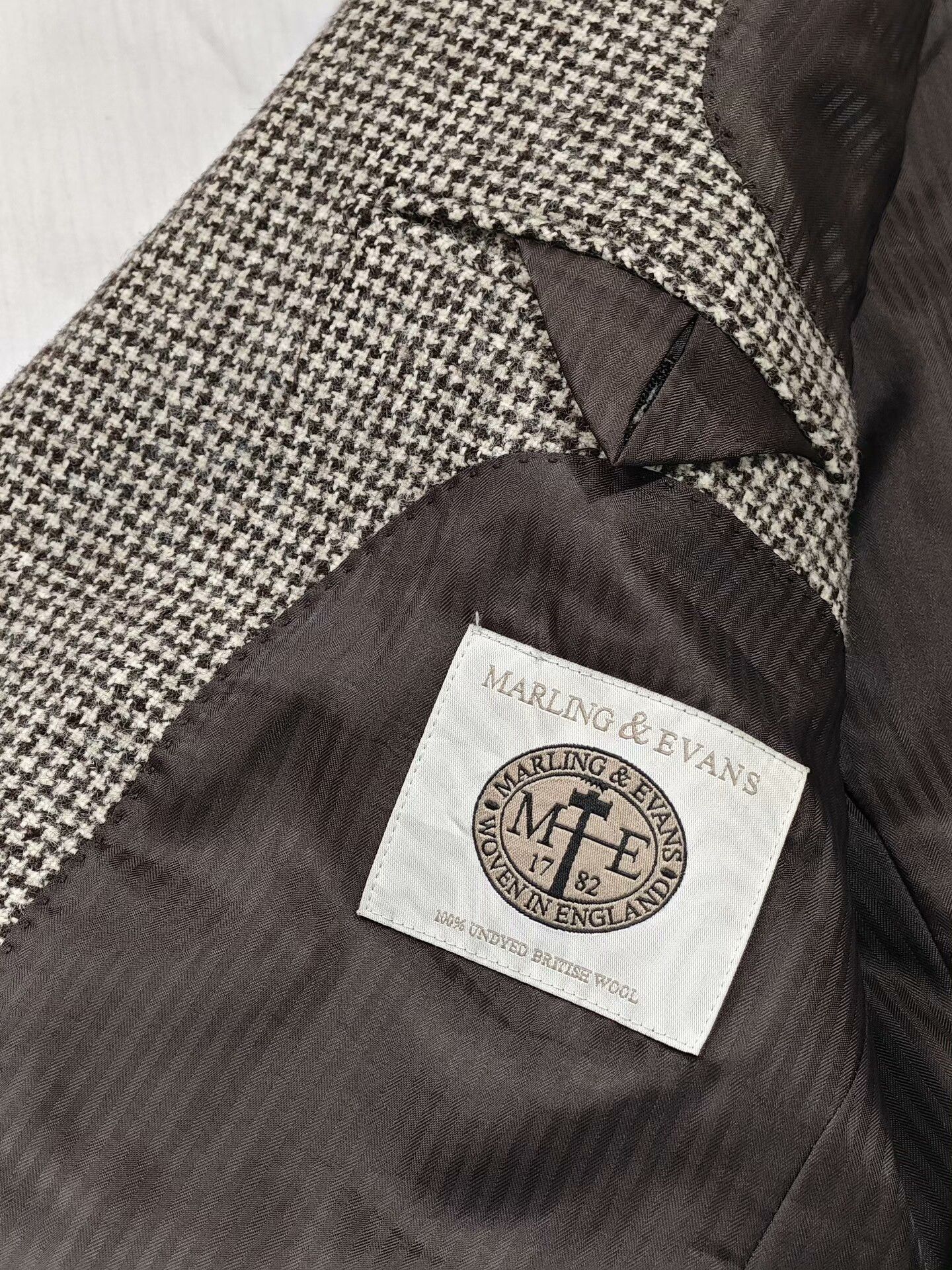 Japanese Brand Custom Wool Houndstooth Suit Jacket Size US S / EU 44-46 / 1 - 7 Thumbnail