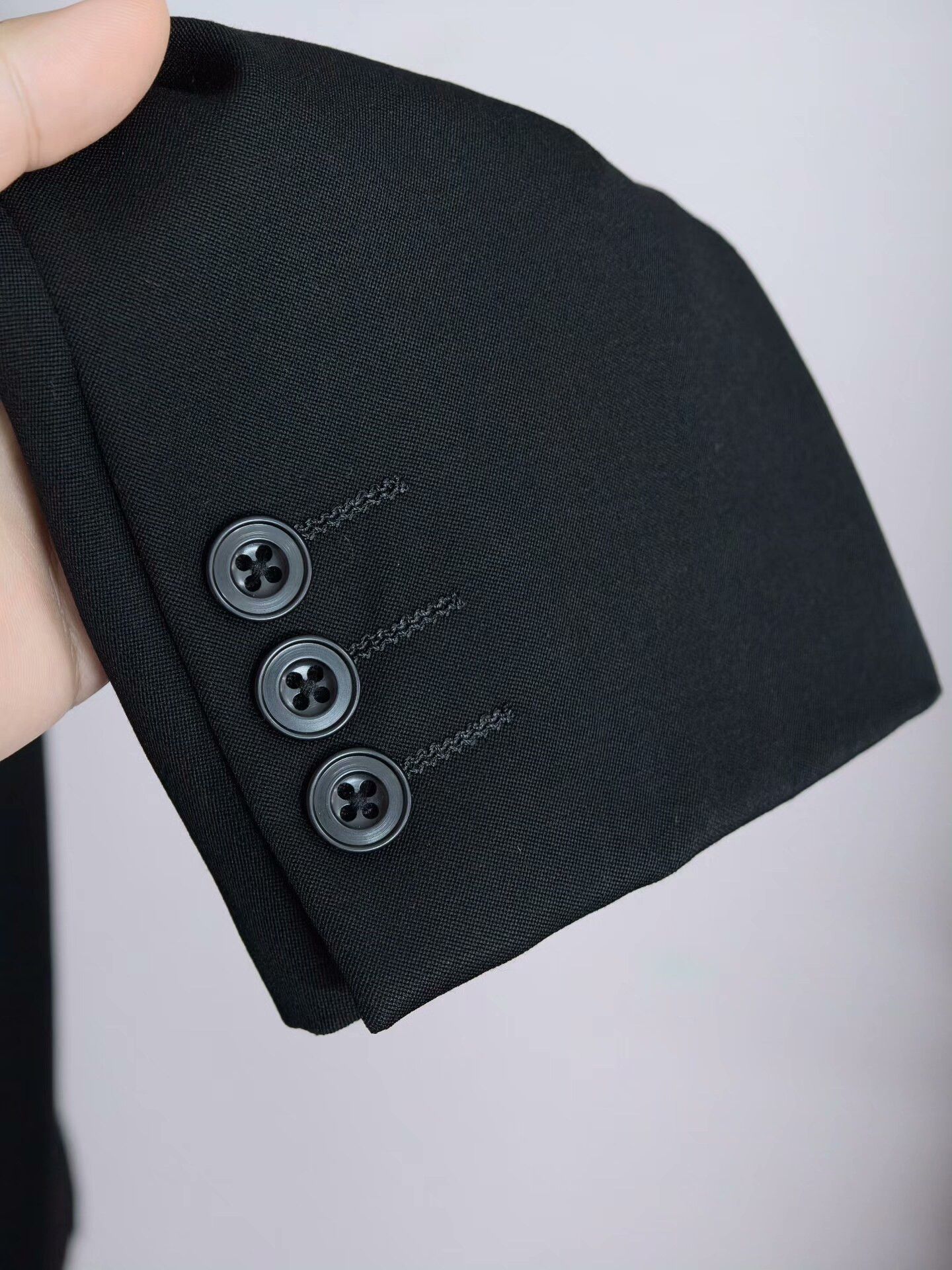 Japanese Brand Custom Black Wool Suit by Dormeuil Size US S / EU 44-46 / 1 - 4 Thumbnail