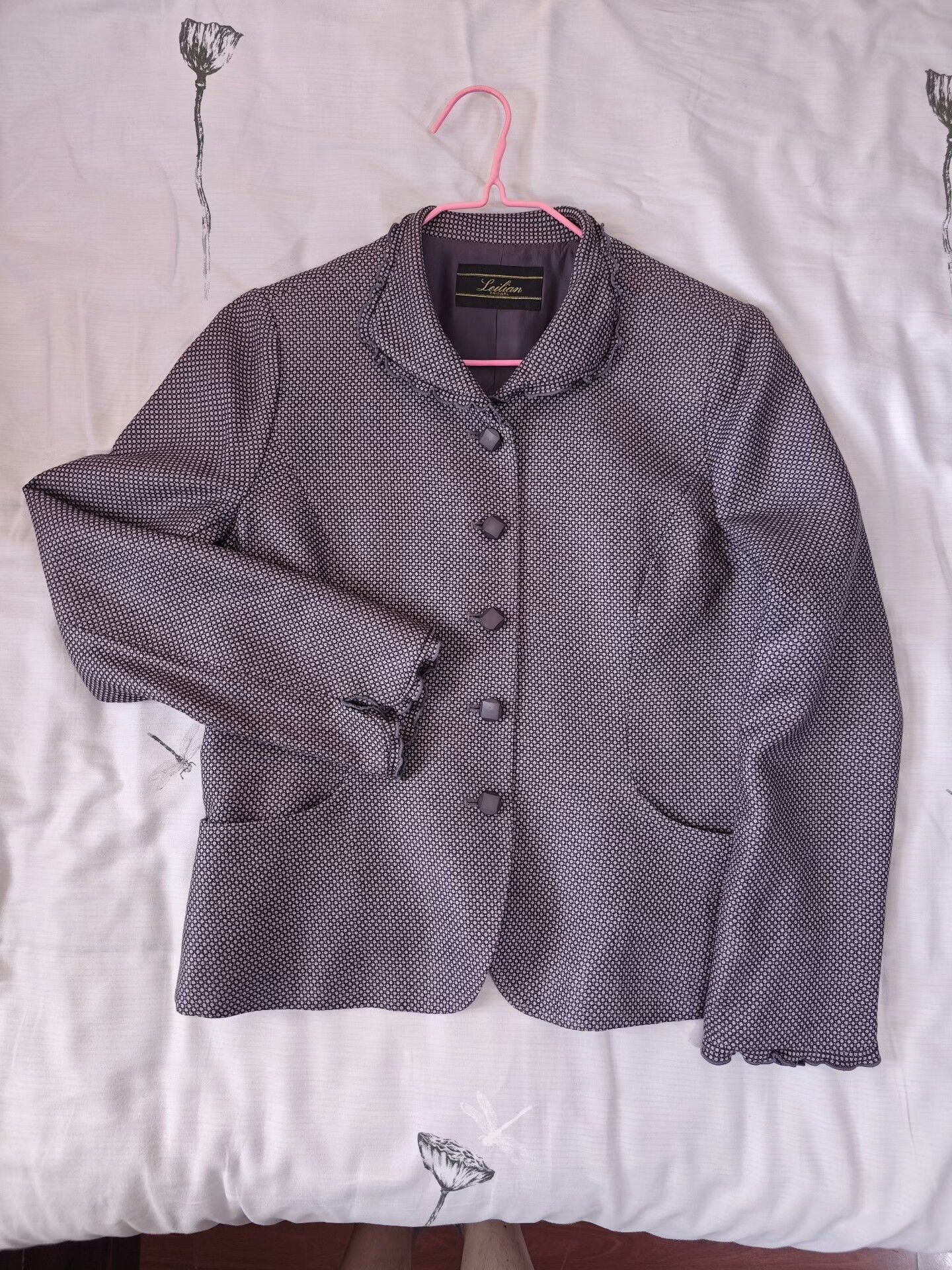 Japanese Brand Italian Silk Blazer by Leilian Size L / US 10 / IT 46 - 4 Thumbnail