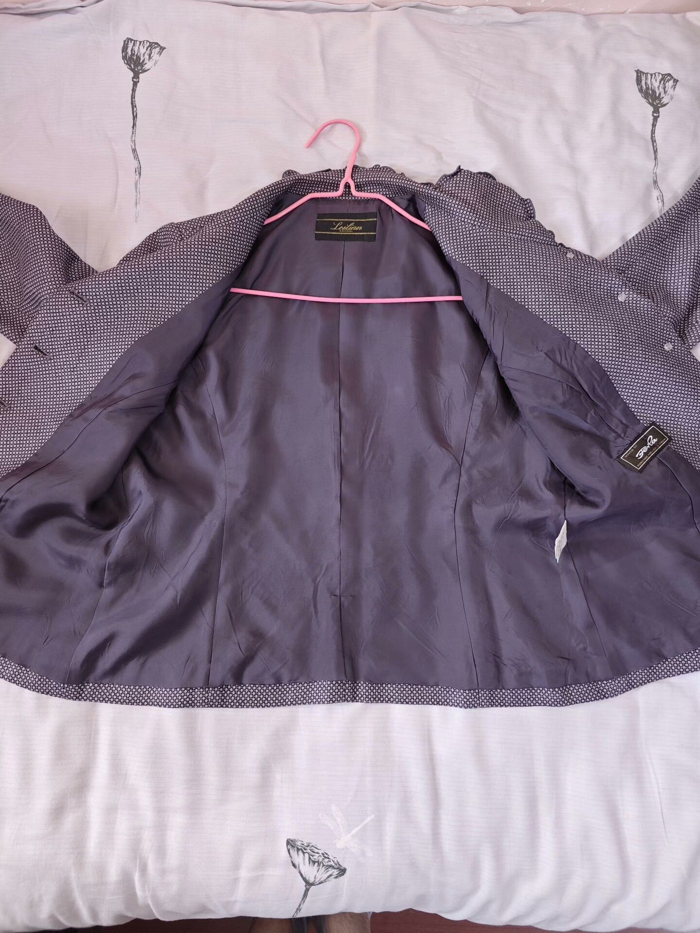 Japanese Brand Italian Silk Blazer by Leilian Size L / US 10 / IT 46 - 5 Thumbnail