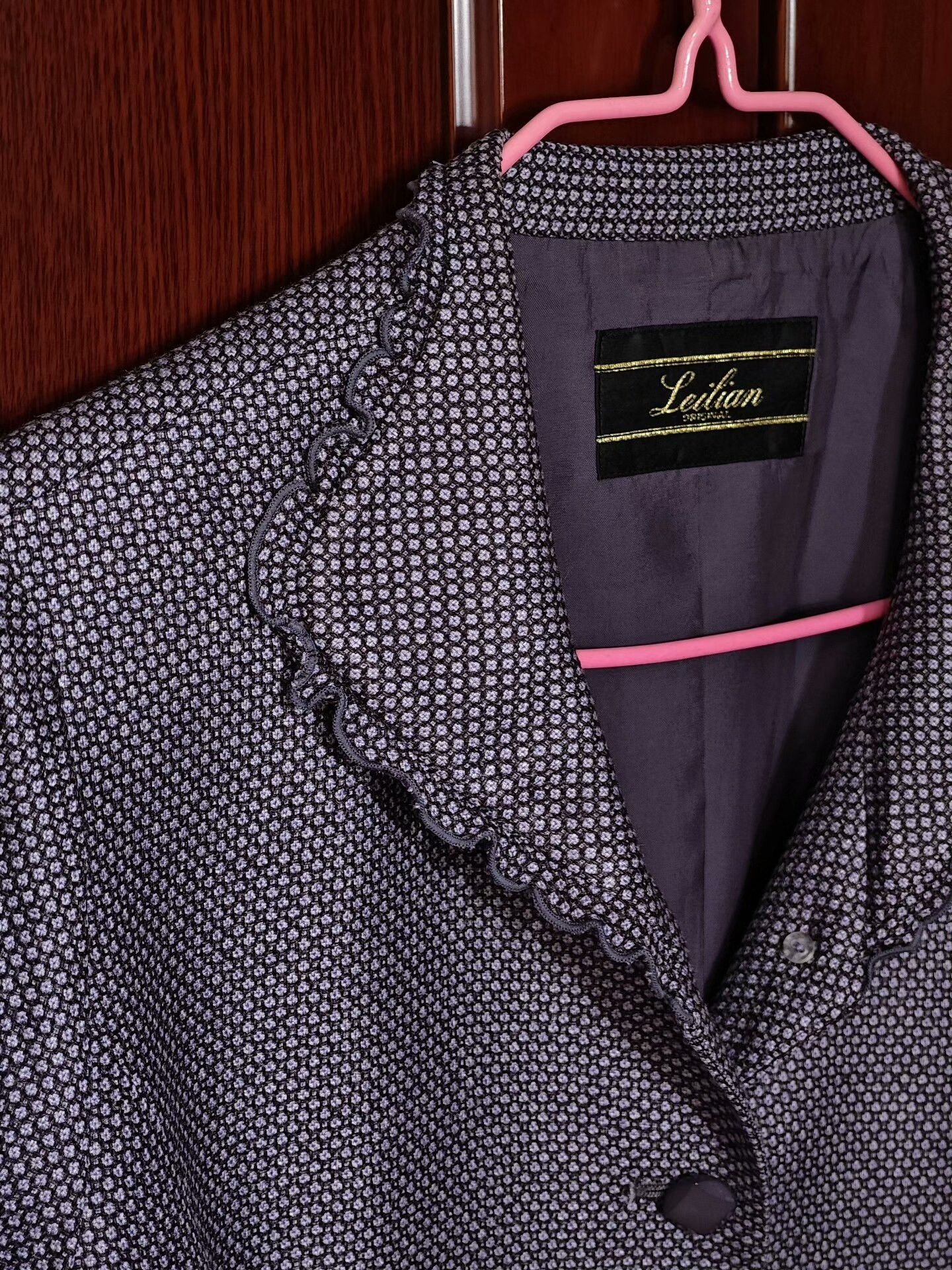 Japanese Brand Italian Silk Blazer by Leilian Size L / US 10 / IT 46 - 2 Thumbnail