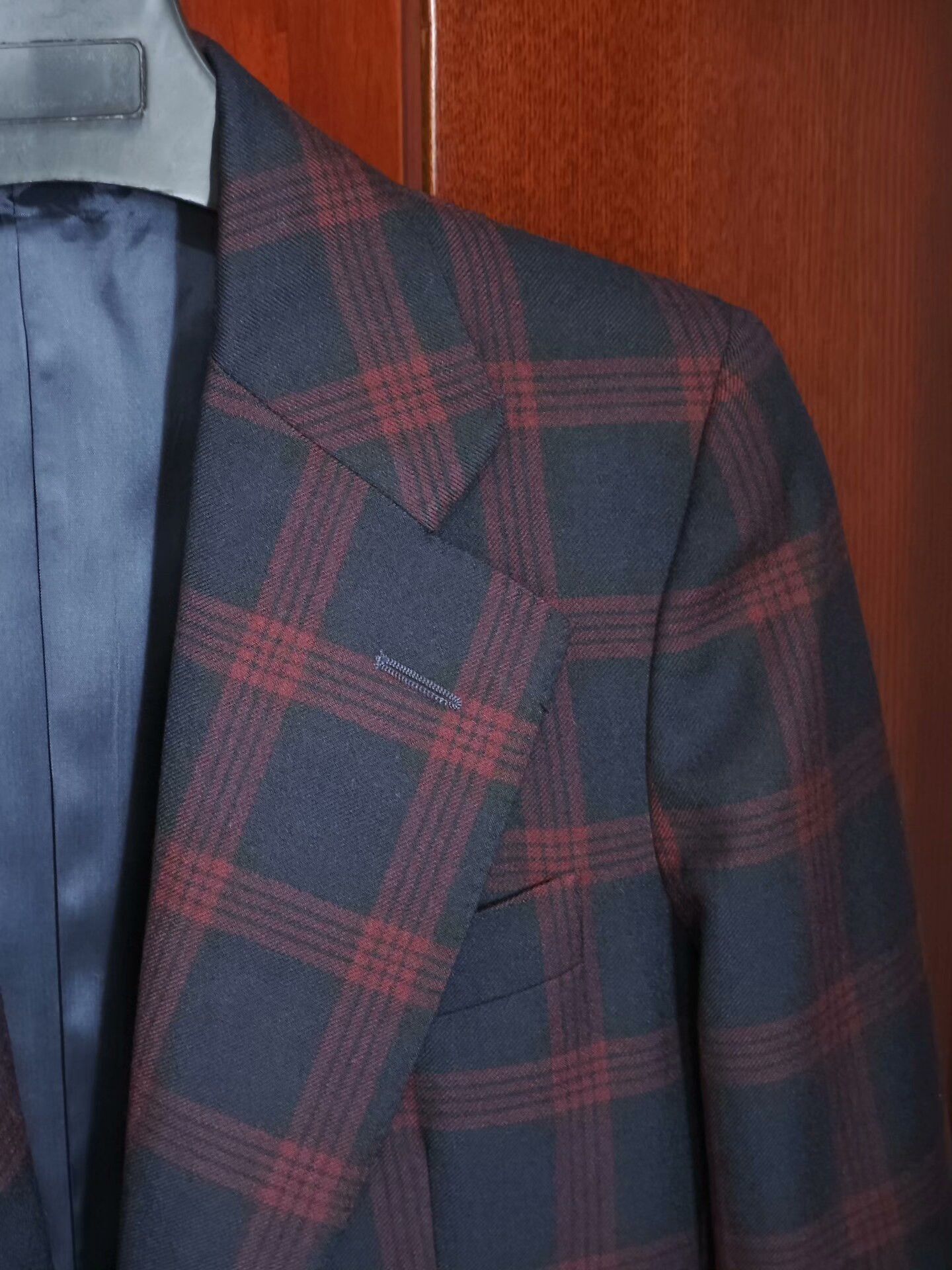 Japanese Brand Italian Wool Blend Suit with Red Checks Size US S / EU 44-46 / 1 - 2 Thumbnail