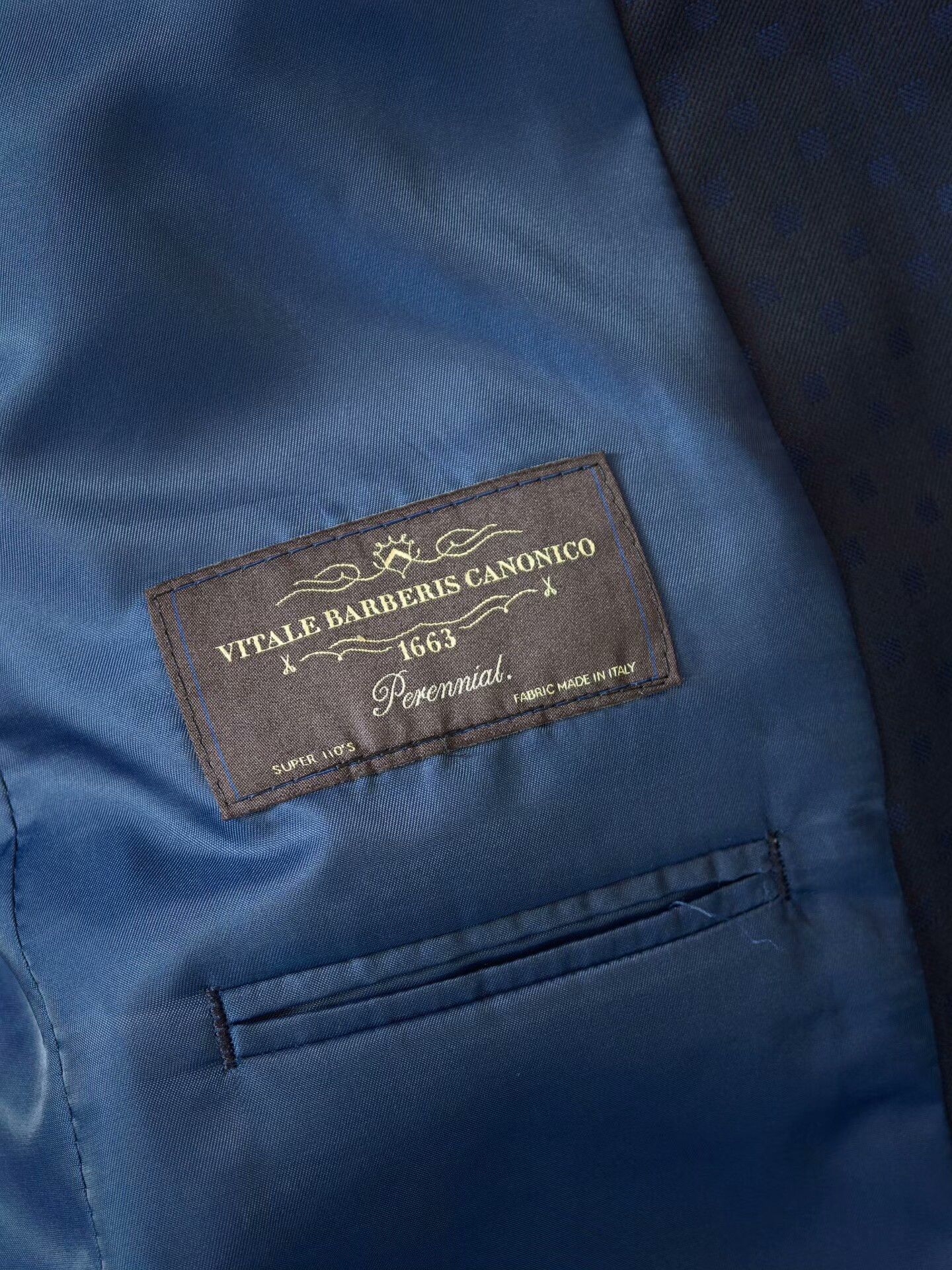 Japanese Brand Italian Wool Custom Suit VBC110 Size US M / EU 48-50 / 2 - 7 Thumbnail