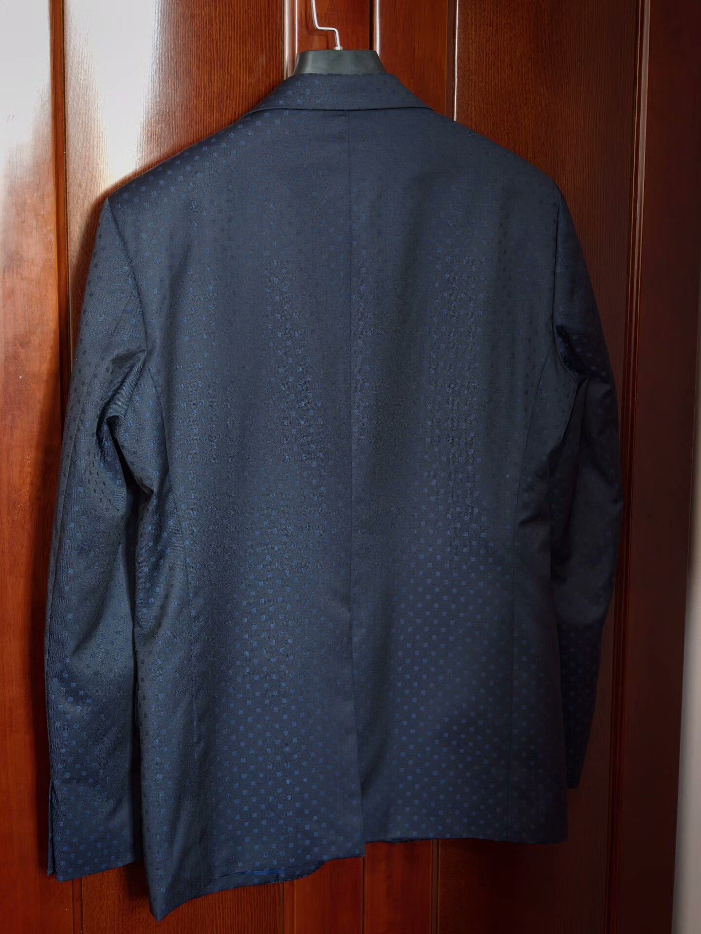 Japanese Brand Italian Wool Custom Suit VBC110 Size US M / EU 48-50 / 2 - 8 Thumbnail