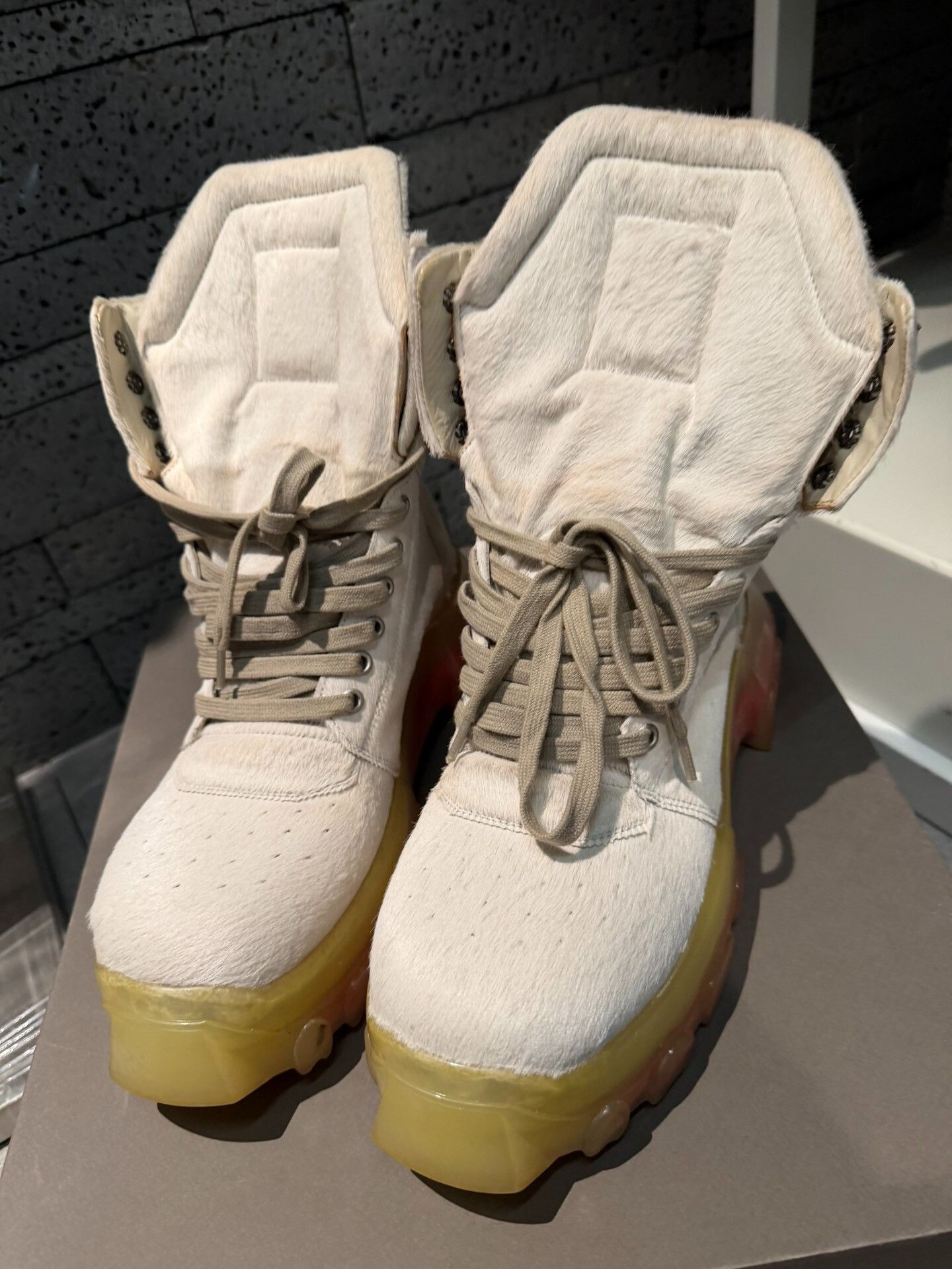 Rick Owens Rick Owens Basketball Sneakers with Rainbow Sole Size US 6 / EU 39 - 3 Thumbnail
