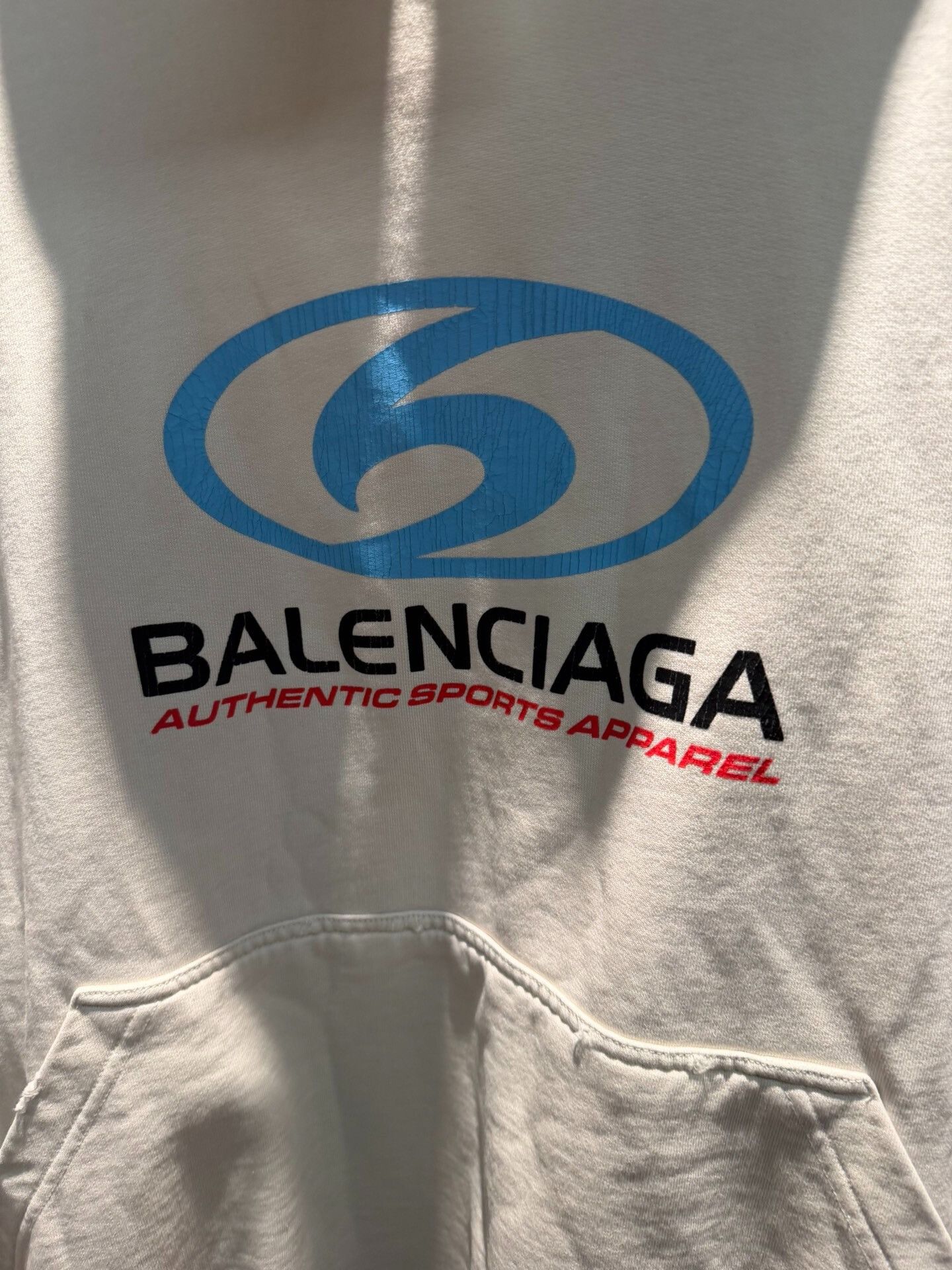Balenciaga Balenciaga Surfer Cracked Hoodie Round Size US L / EU 52-54 / 3 - 3 Thumbnail