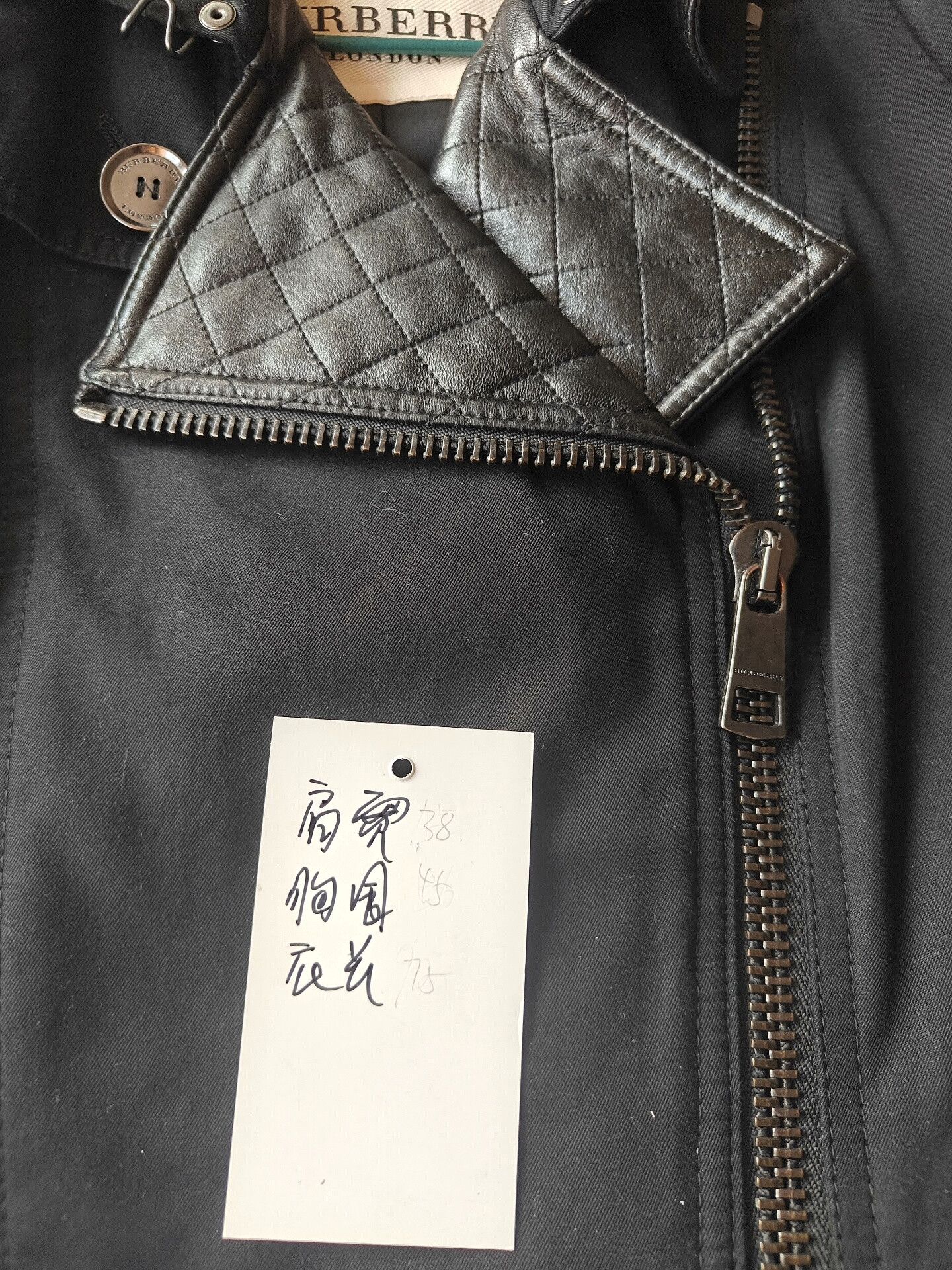 Burberry Burberry Leather Coat with Unique Detailing Size US M / EU 48-50 / 2 - 5 Thumbnail