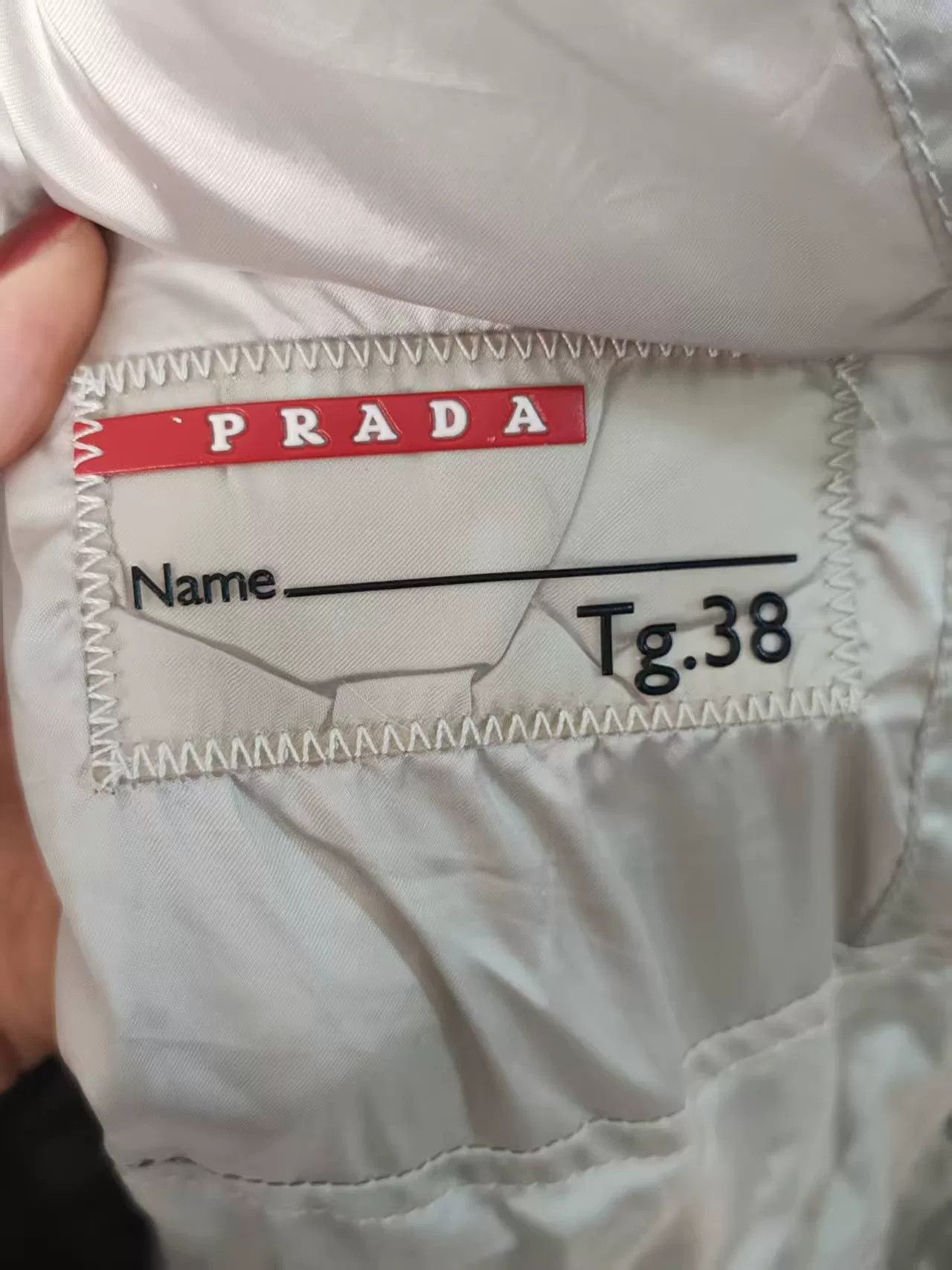 Prada Authentic Prada Down Jacket for Sale Size US M / EU 48-50 / 2 - 3 Thumbnail