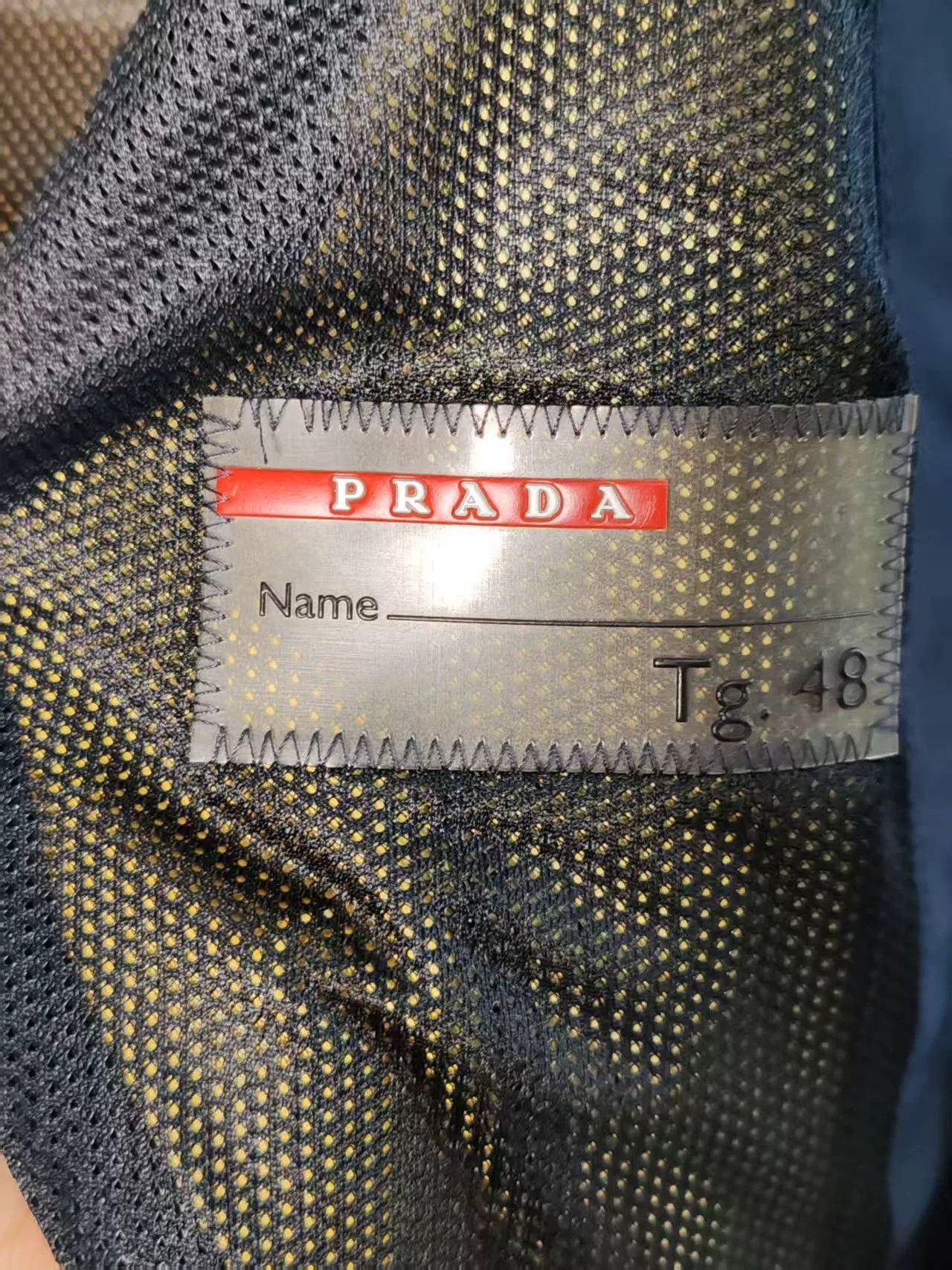 Prada Prada Logo Hooded Jacket for Men Size US M / EU 48-50 / 2 - 4 Thumbnail