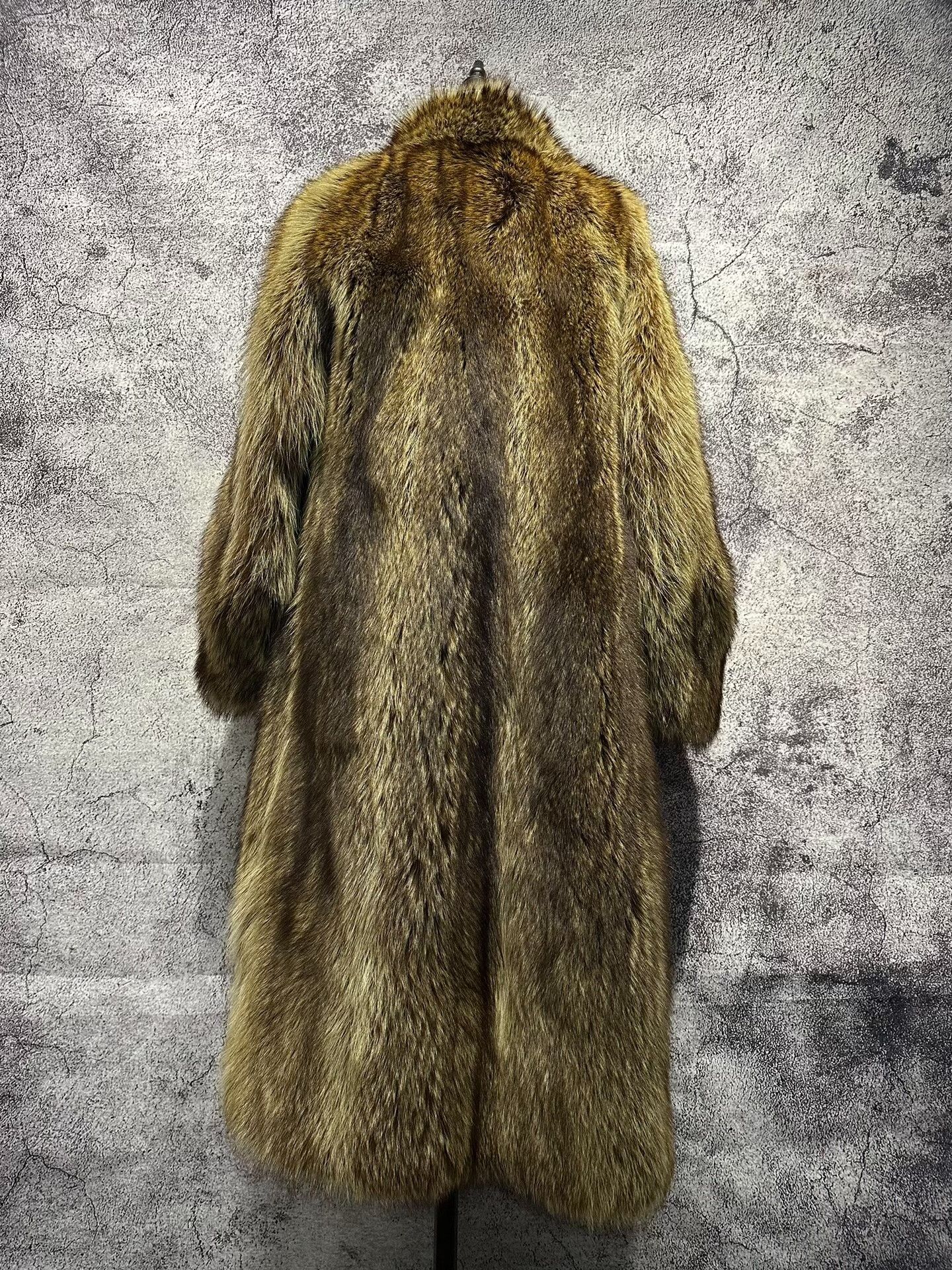 Japanese Brand Vintage EMBA Raccoon Fur Long Coat Size M / US 6-8 / IT 42-44 - 4 Thumbnail