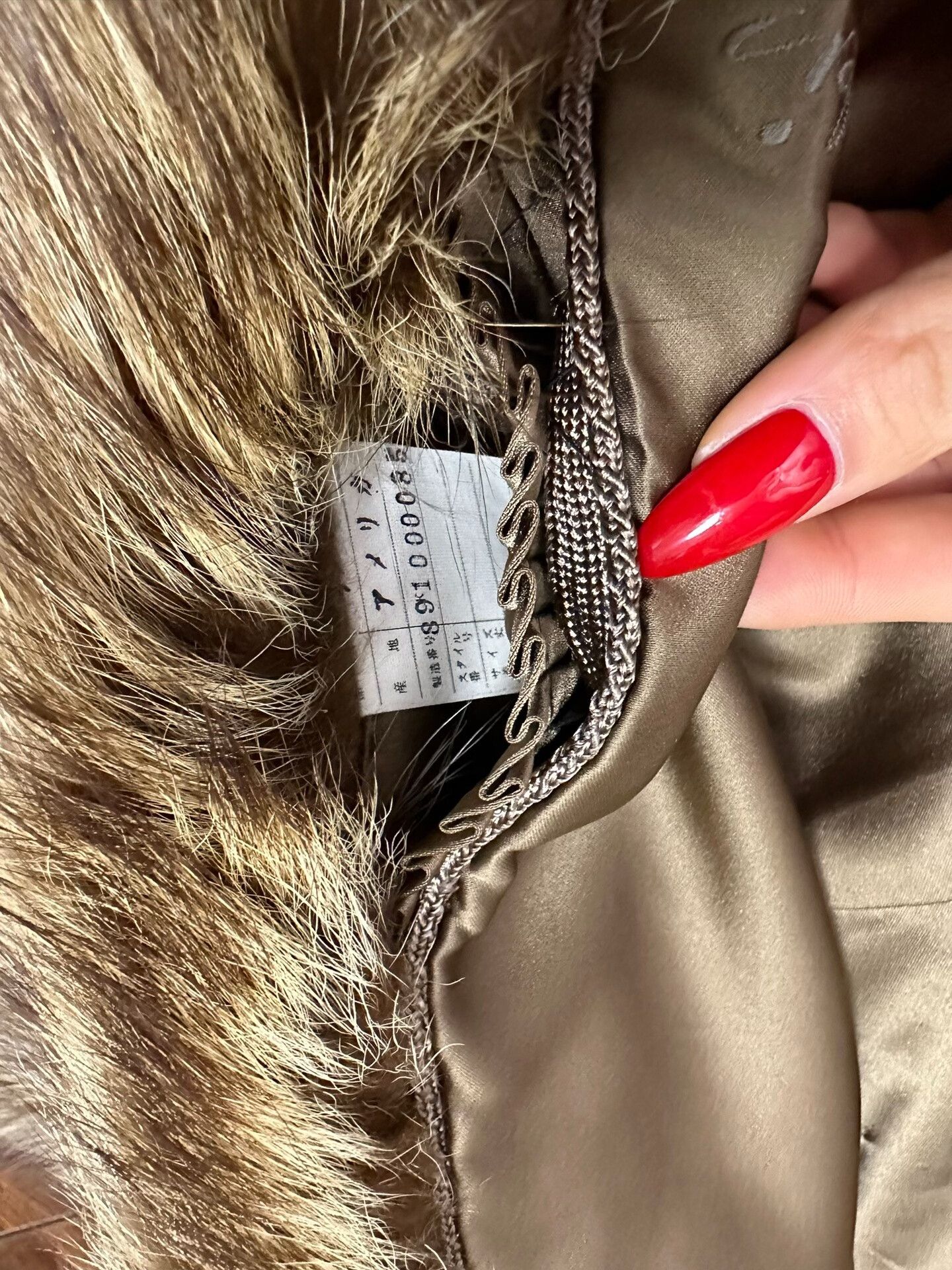 Japanese Brand Vintage EMBA Raccoon Fur Long Coat Size M / US 6-8 / IT 42-44 - 7 Thumbnail