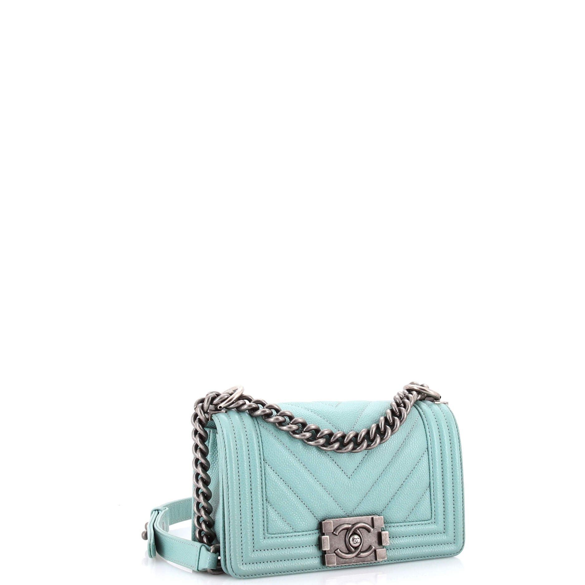 Chanel Boy Flap Bag Size ONE SIZE - 2 Thumbnail