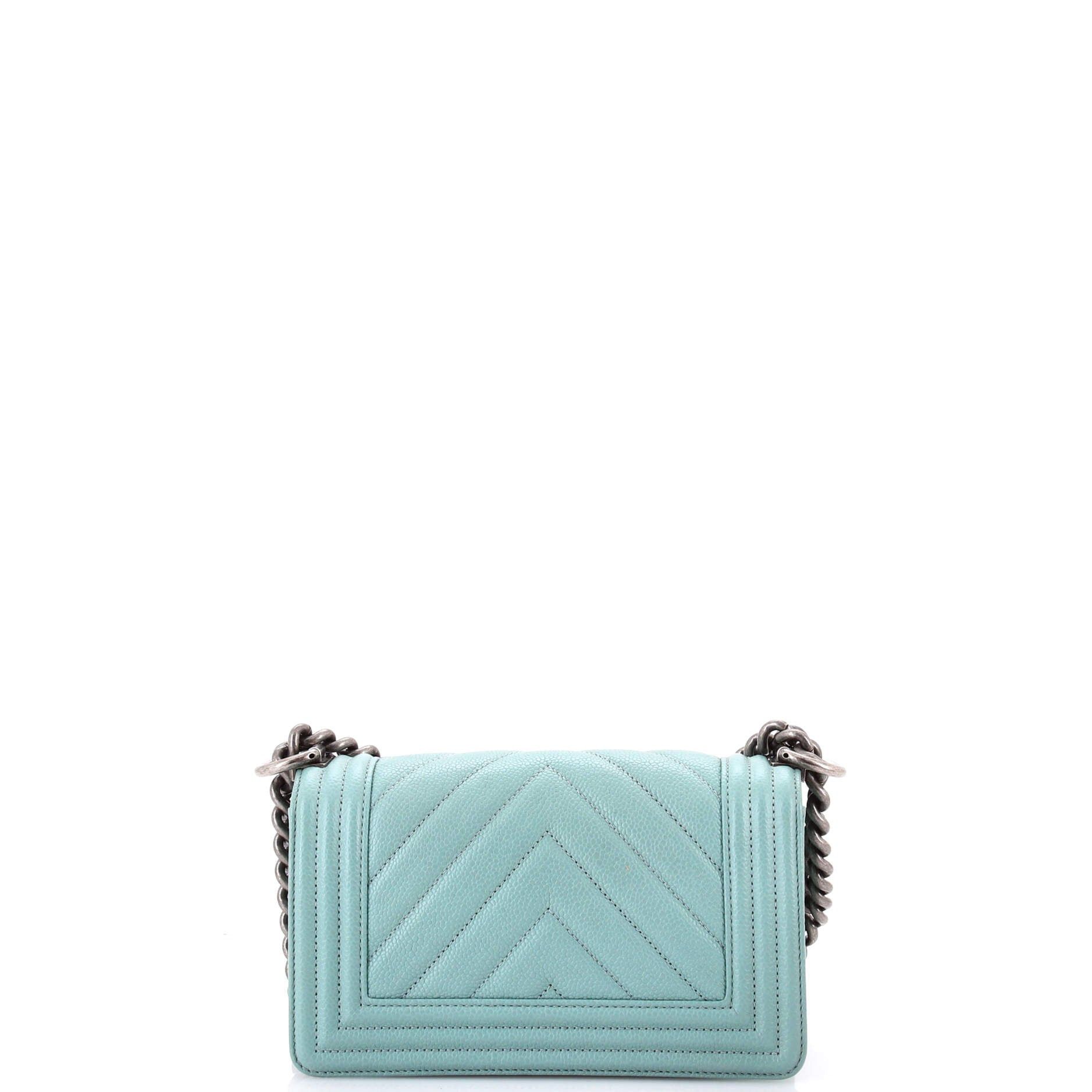 Chanel Boy Flap Bag Size ONE SIZE - 3 Thumbnail