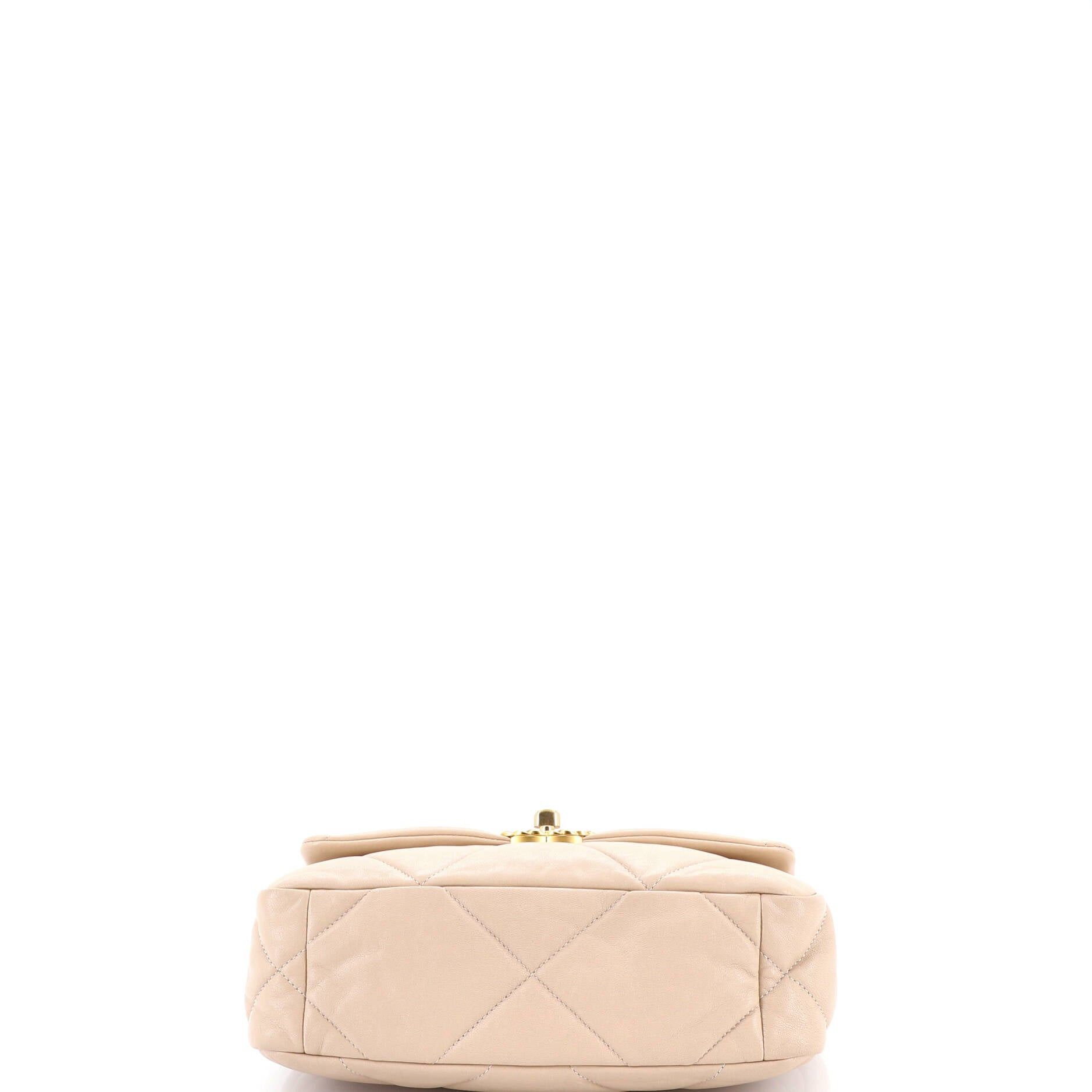 Chanel 19 Flap Bag Size ONE SIZE - 5 Thumbnail