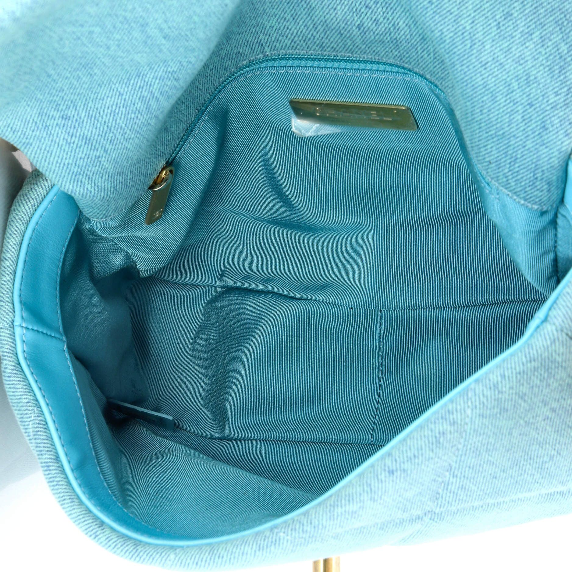 Chanel 19 Flap Bag Size ONE SIZE - 5 Thumbnail