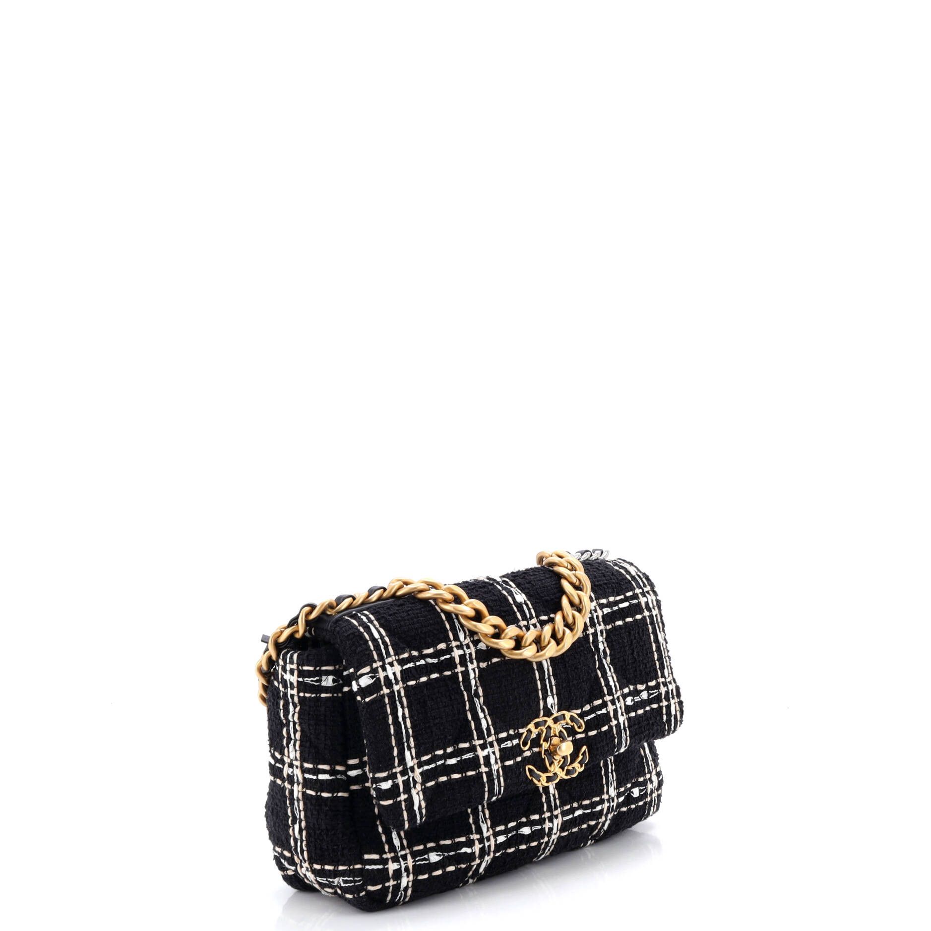 Chanel 19 Flap Bag Size ONE SIZE - 2 Thumbnail